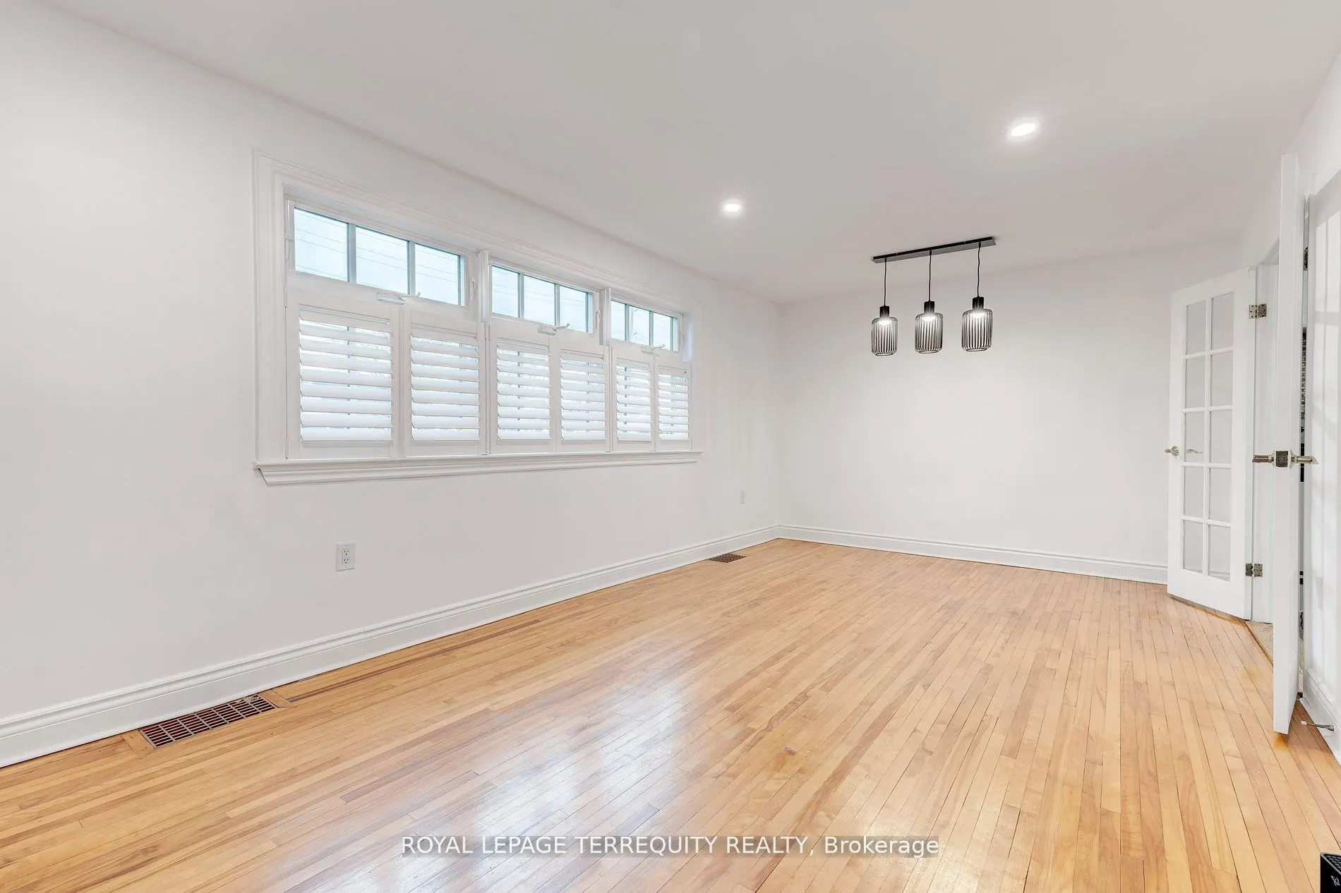 739 Upper Gage Avenue