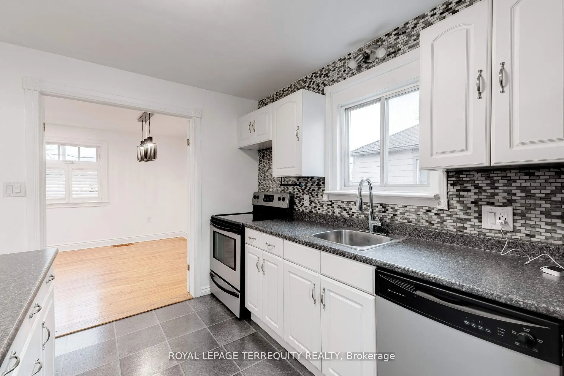 739 Upper Gage Avenue