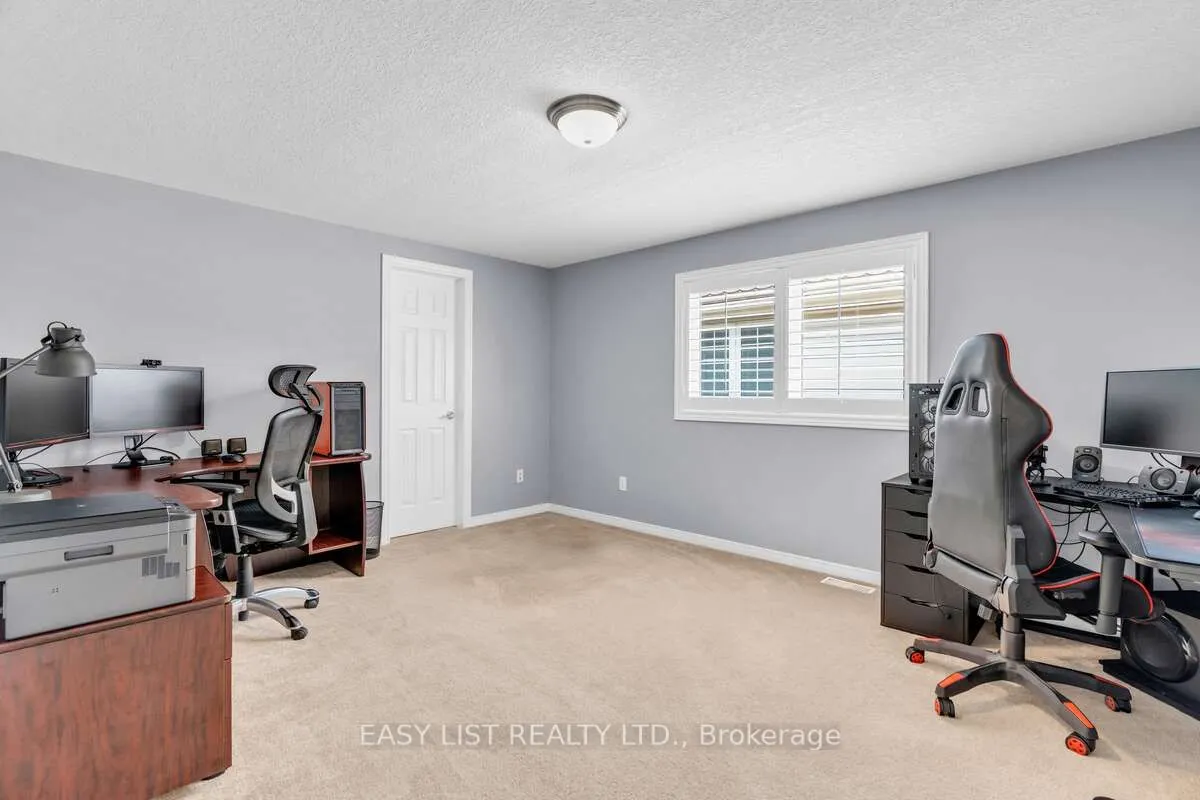 53 Grey Oak Drive