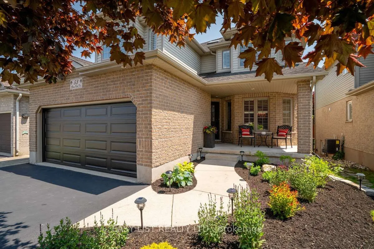 53 Grey Oak Drive