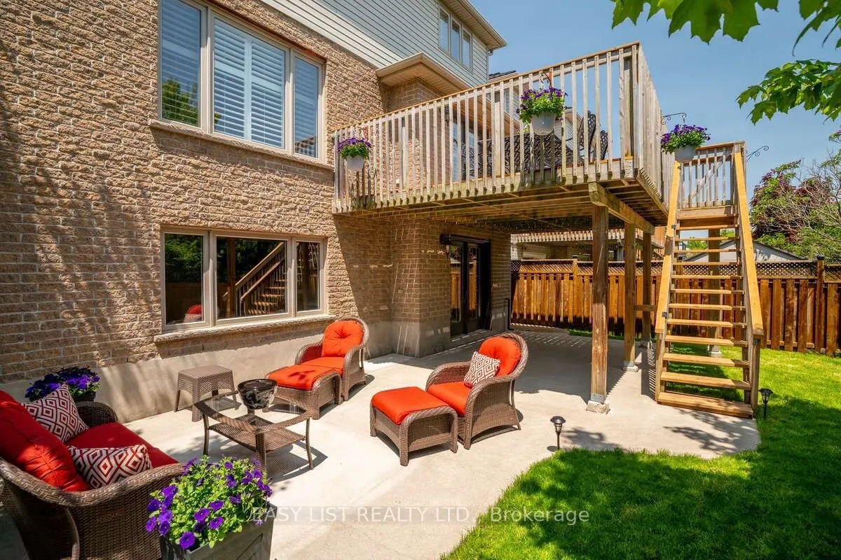 53 Grey Oak Drive