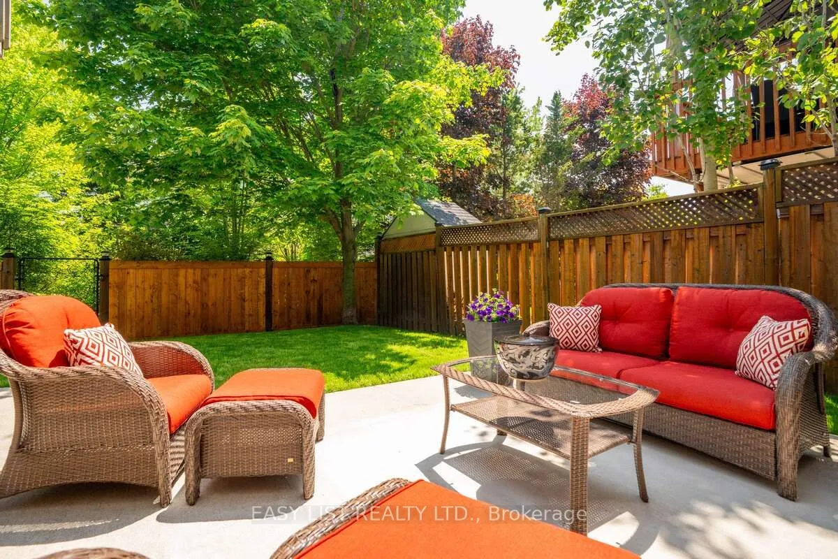 53 Grey Oak Drive