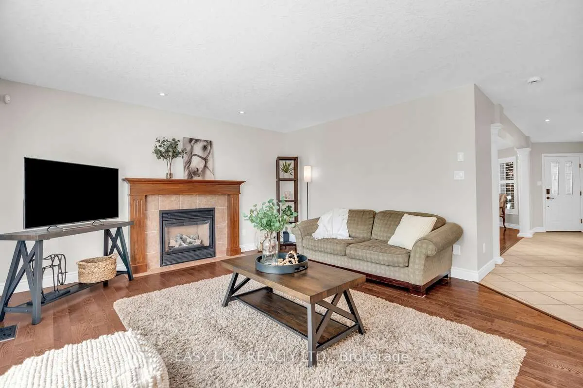 53 Grey Oak Drive