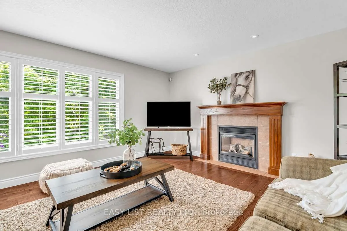 53 Grey Oak Drive