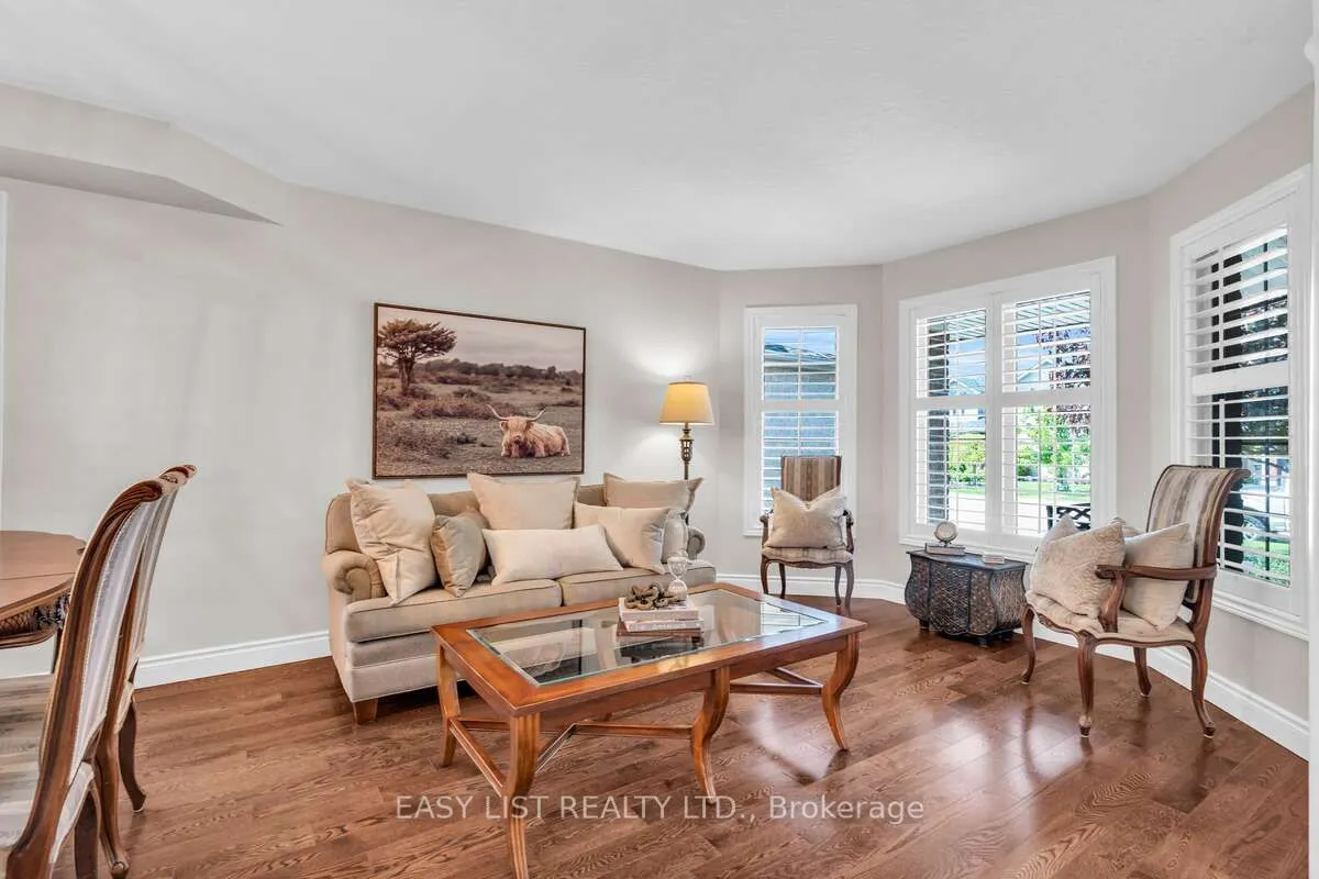 53 Grey Oak Drive