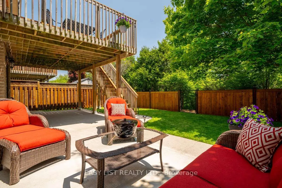 53 Grey Oak Drive