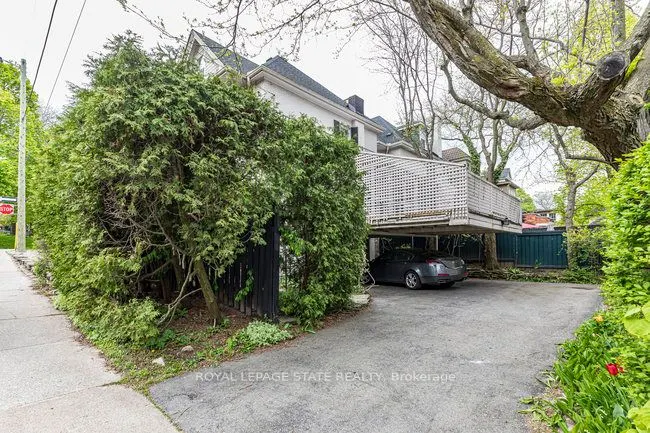 142 Aberdeen Avenue