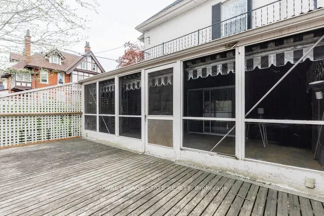 142 Aberdeen Avenue
