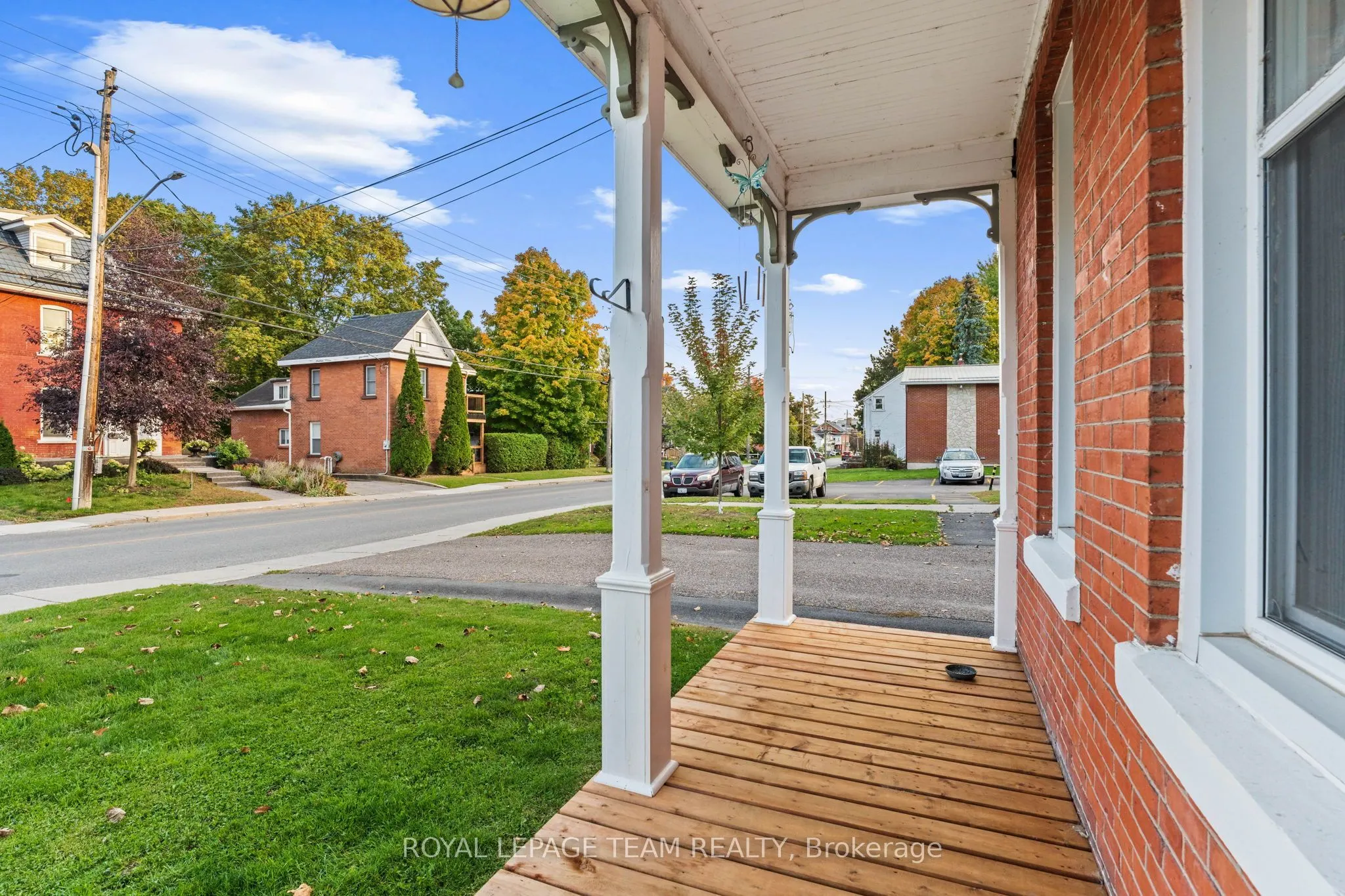 258 JOHN Street N, #2