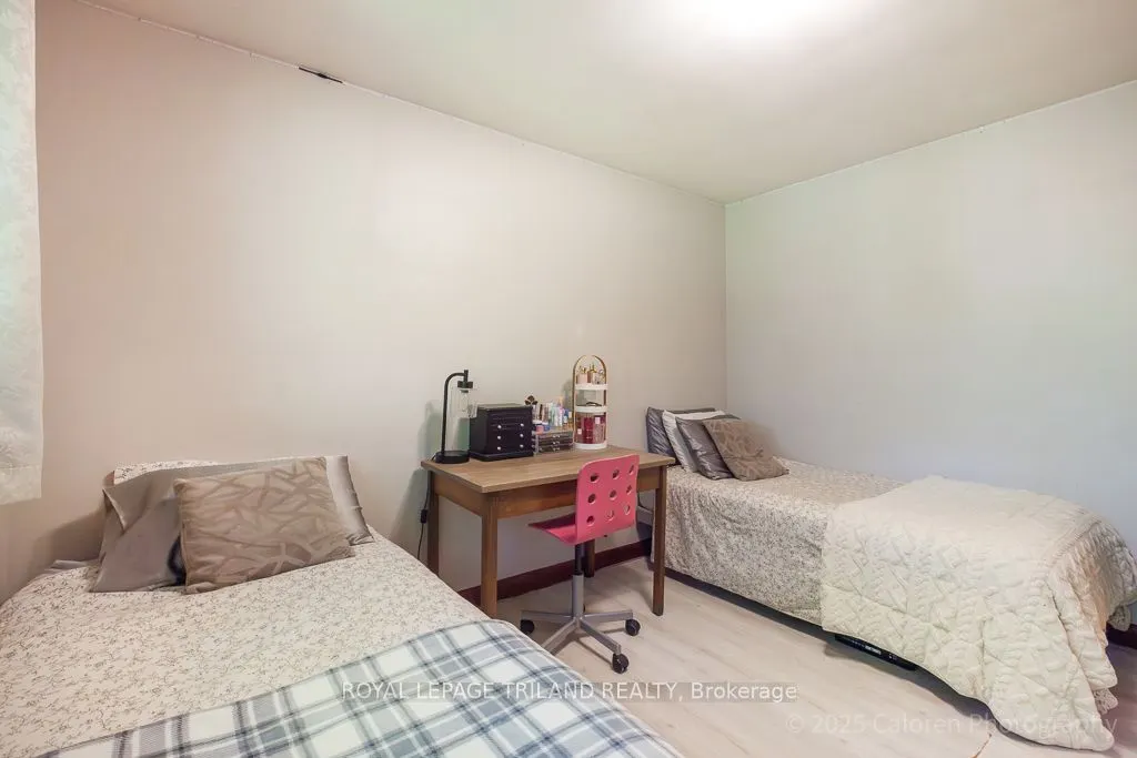 749 Commissioners Road W