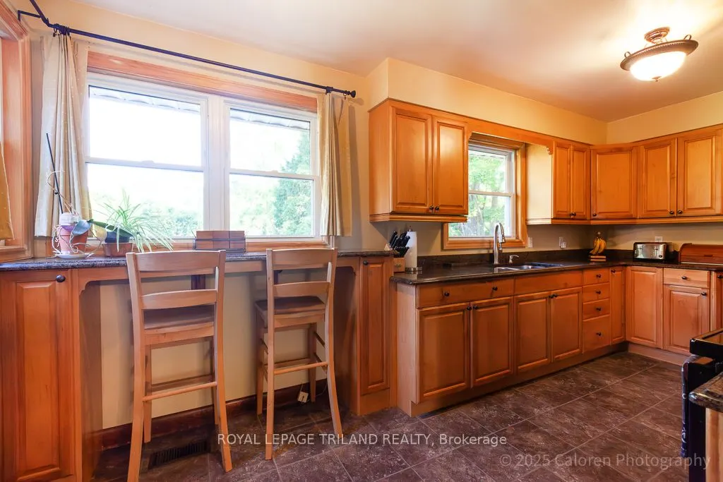 749 Commissioners Road W