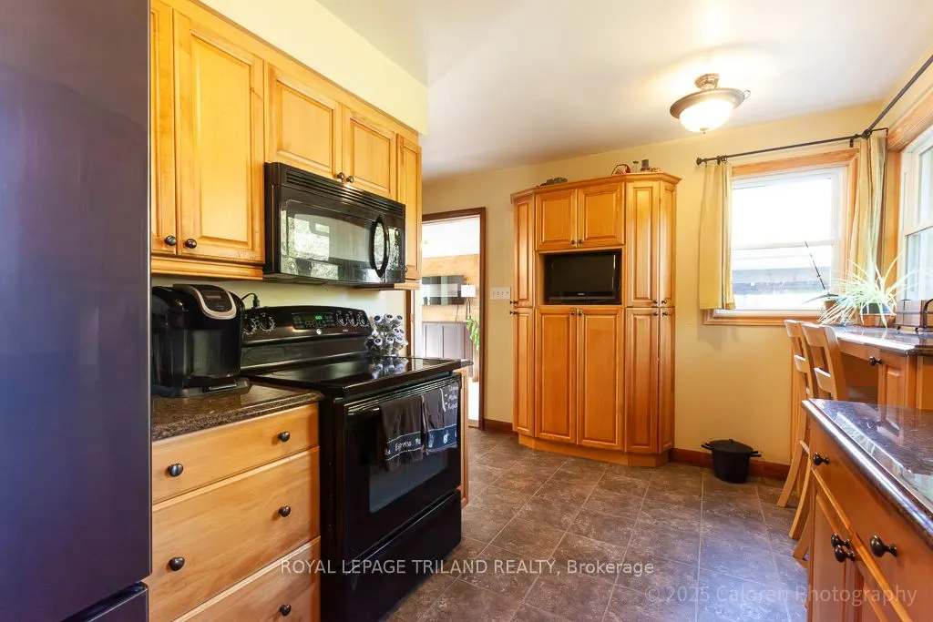 749 Commissioners Road W