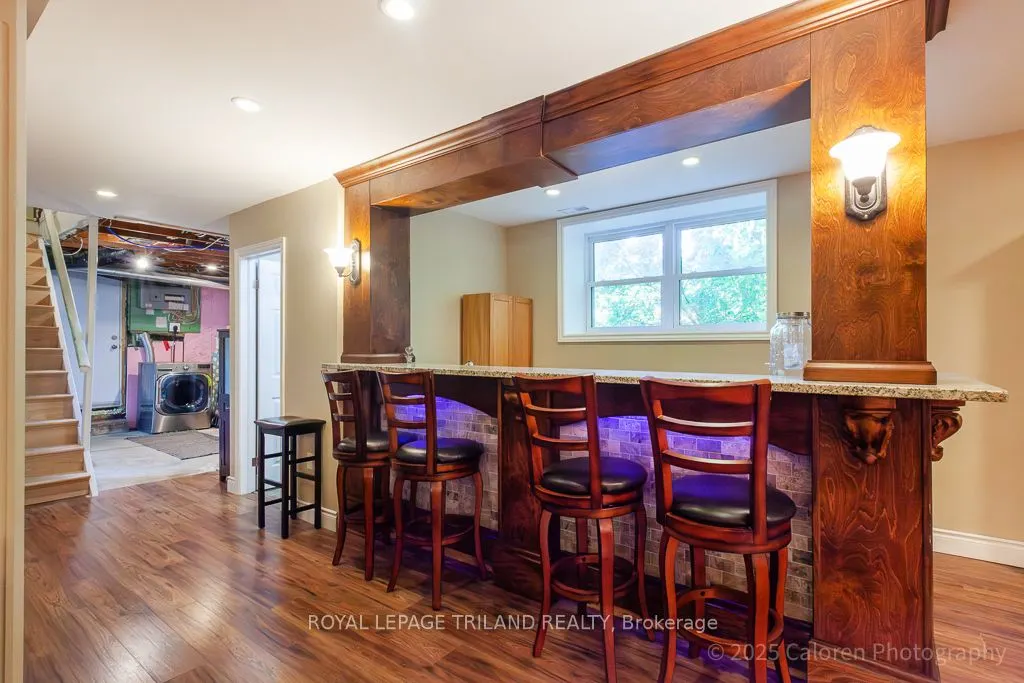 749 Commissioners Road W