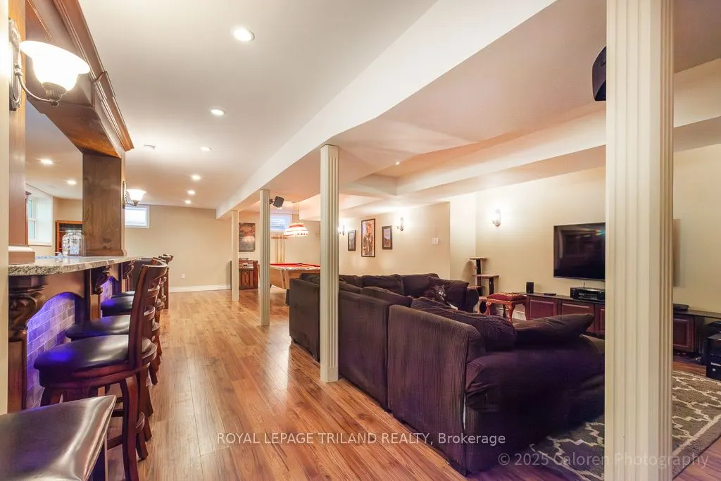749 Commissioners Road W
