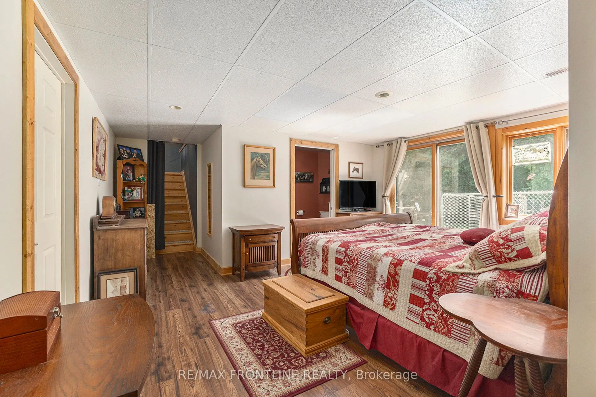 530 Miners Point Road