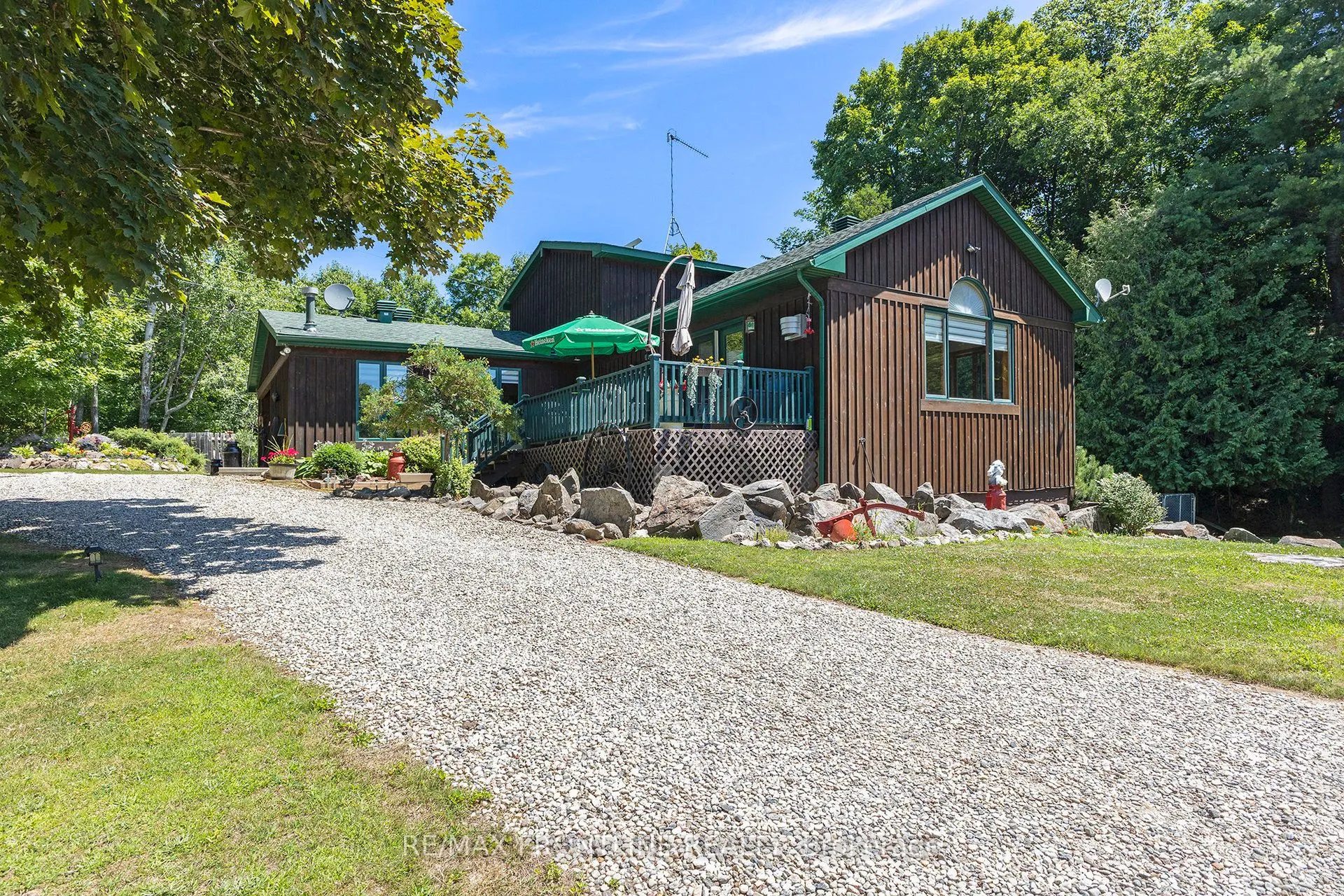 530 Miners Point Road