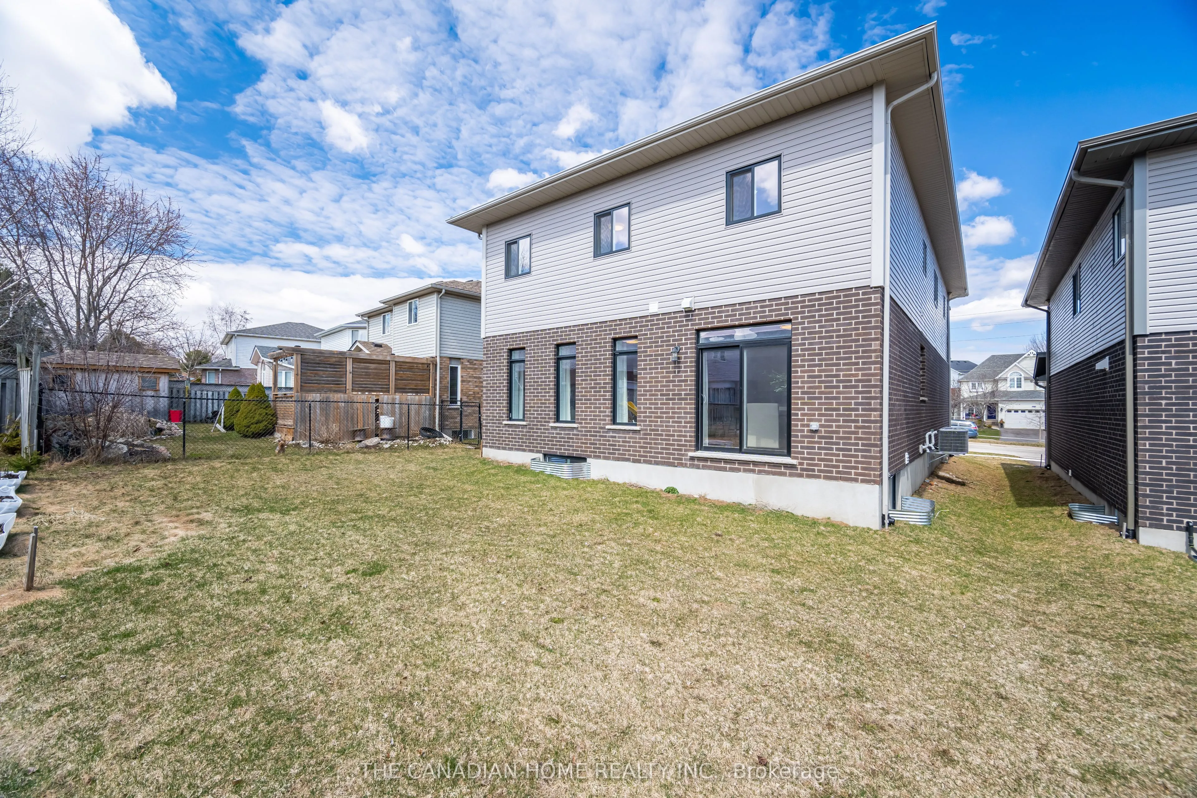 148 STARWOOD Drive