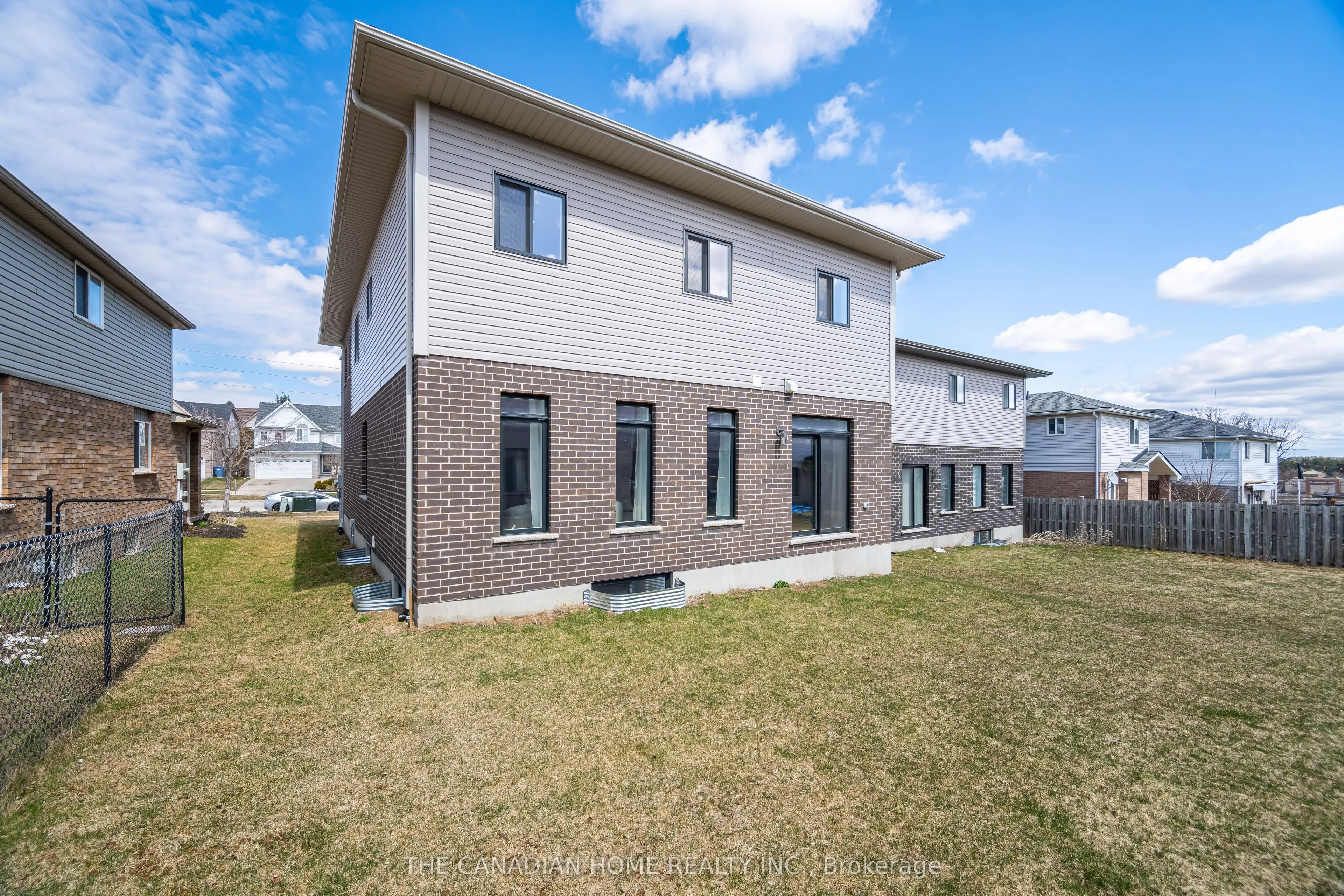 148 STARWOOD Drive
