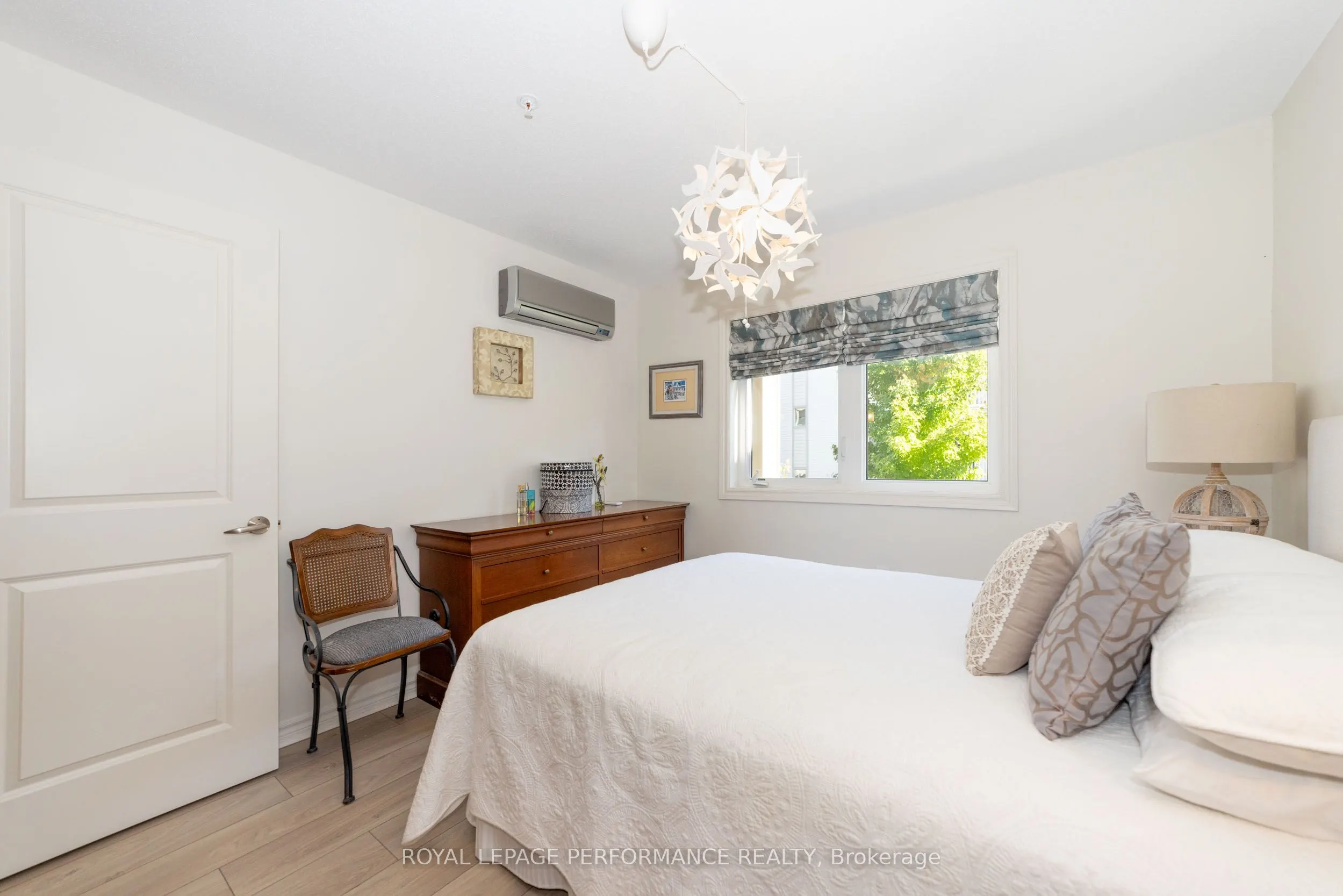141 Potts Private, #211