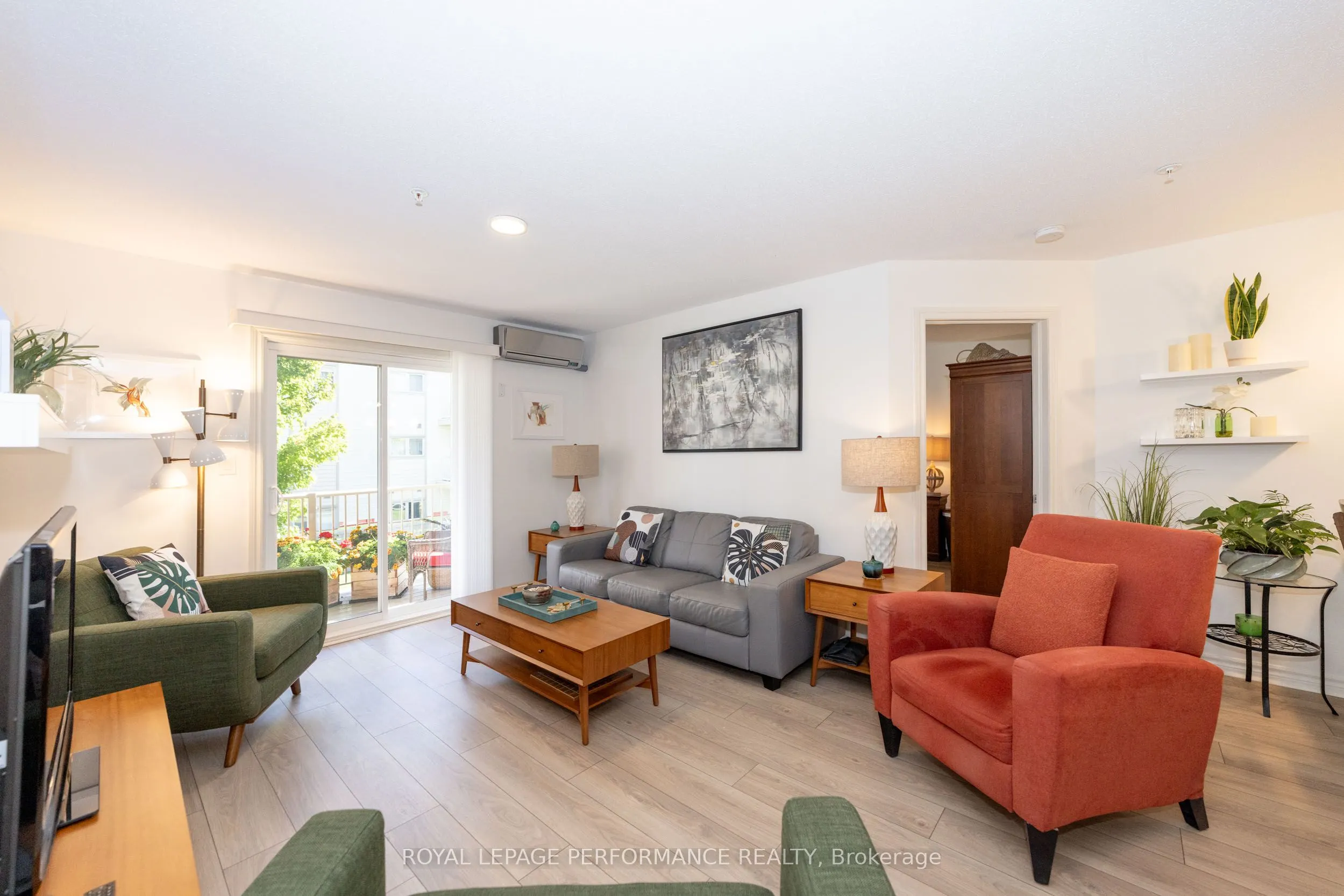 141 Potts Private, #211