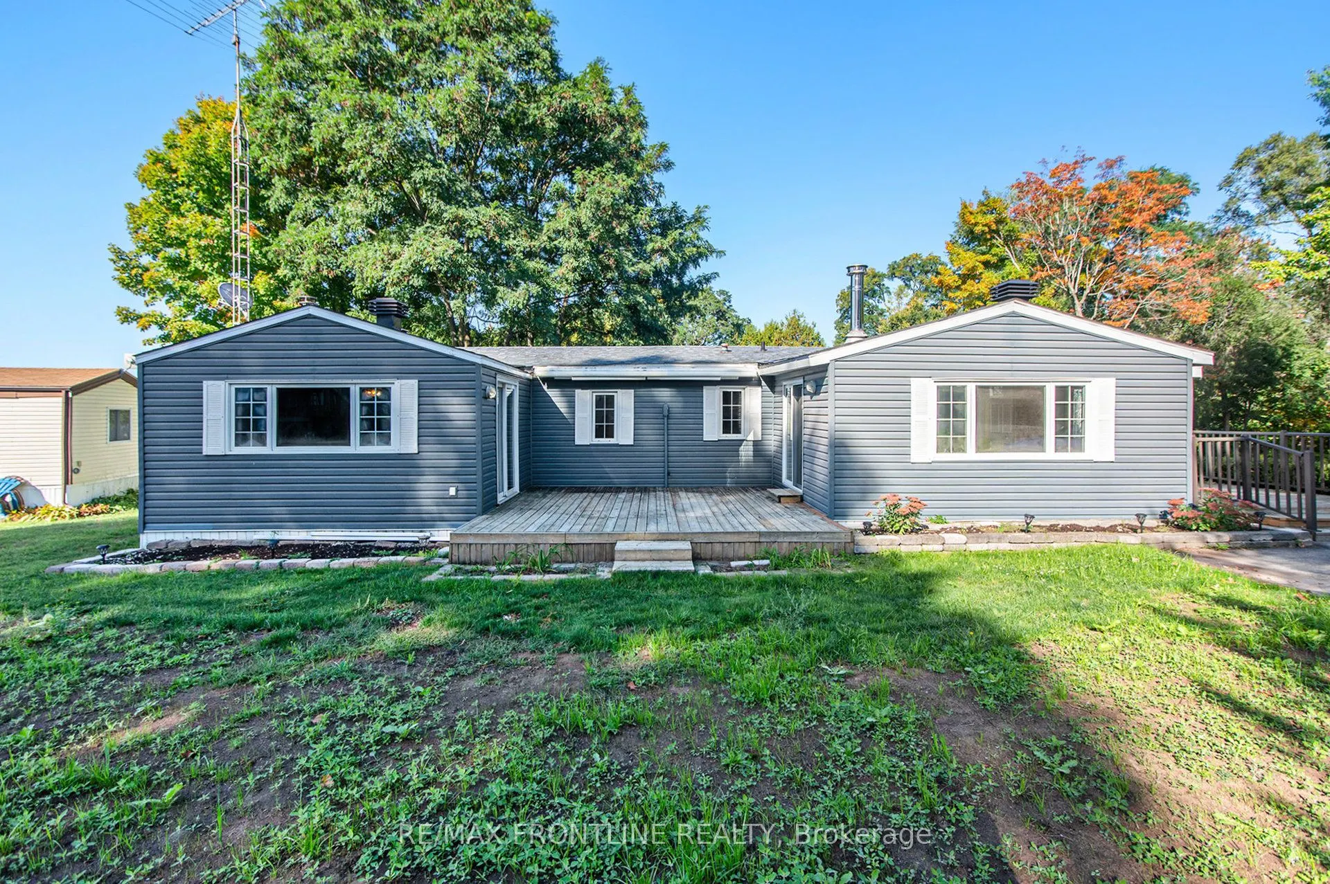 313 Acacia Road