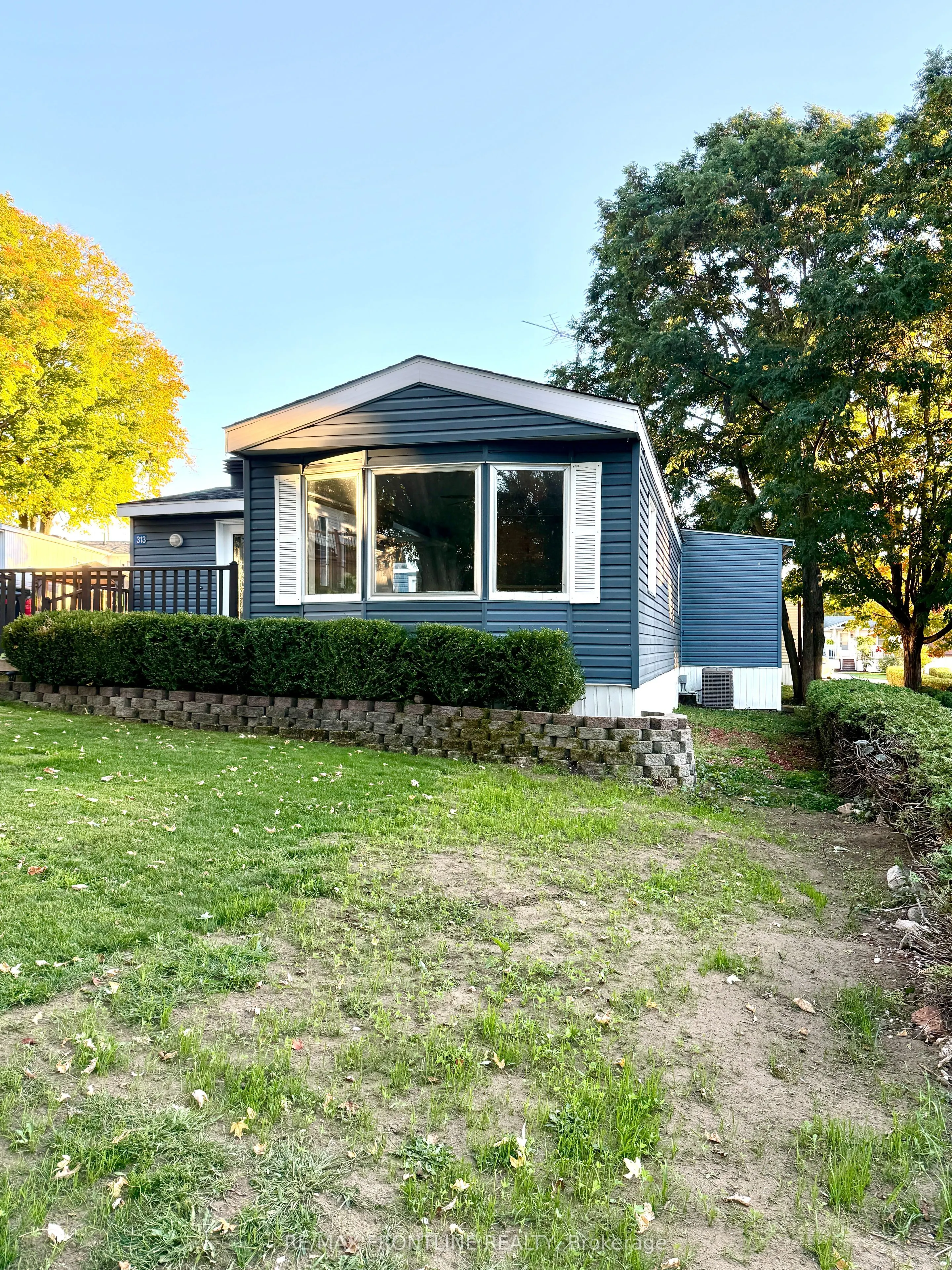 313 Acacia Road