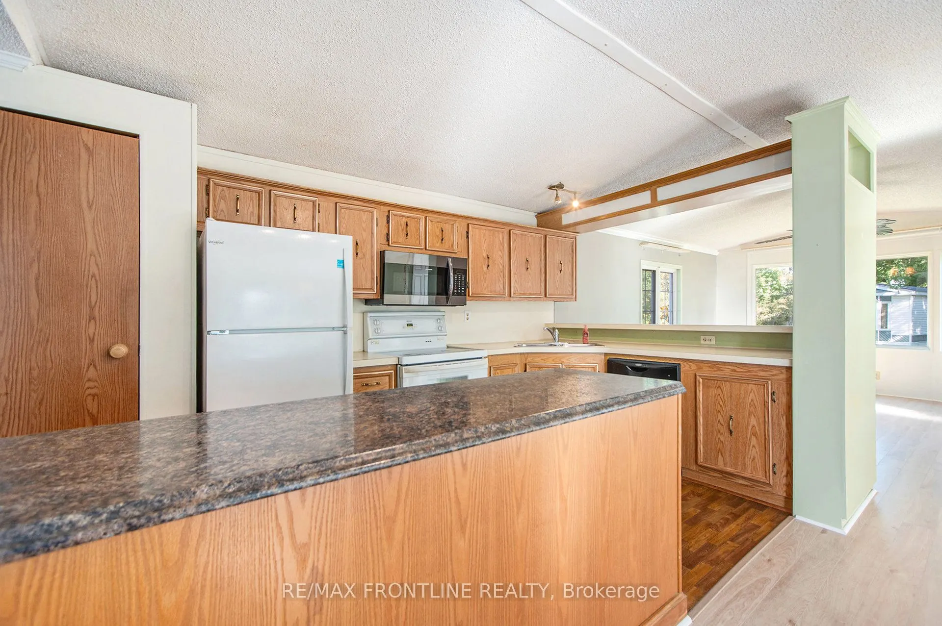 313 Acacia Road