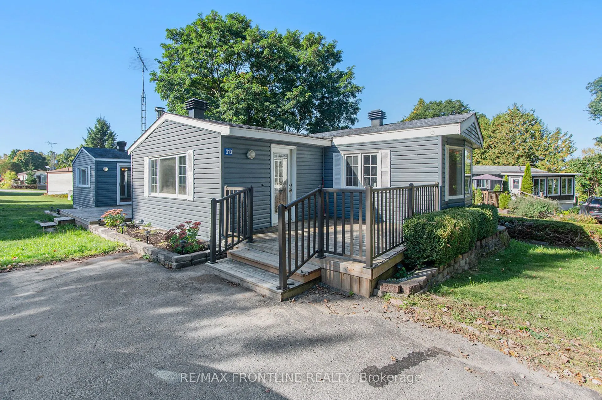 313 Acacia Road