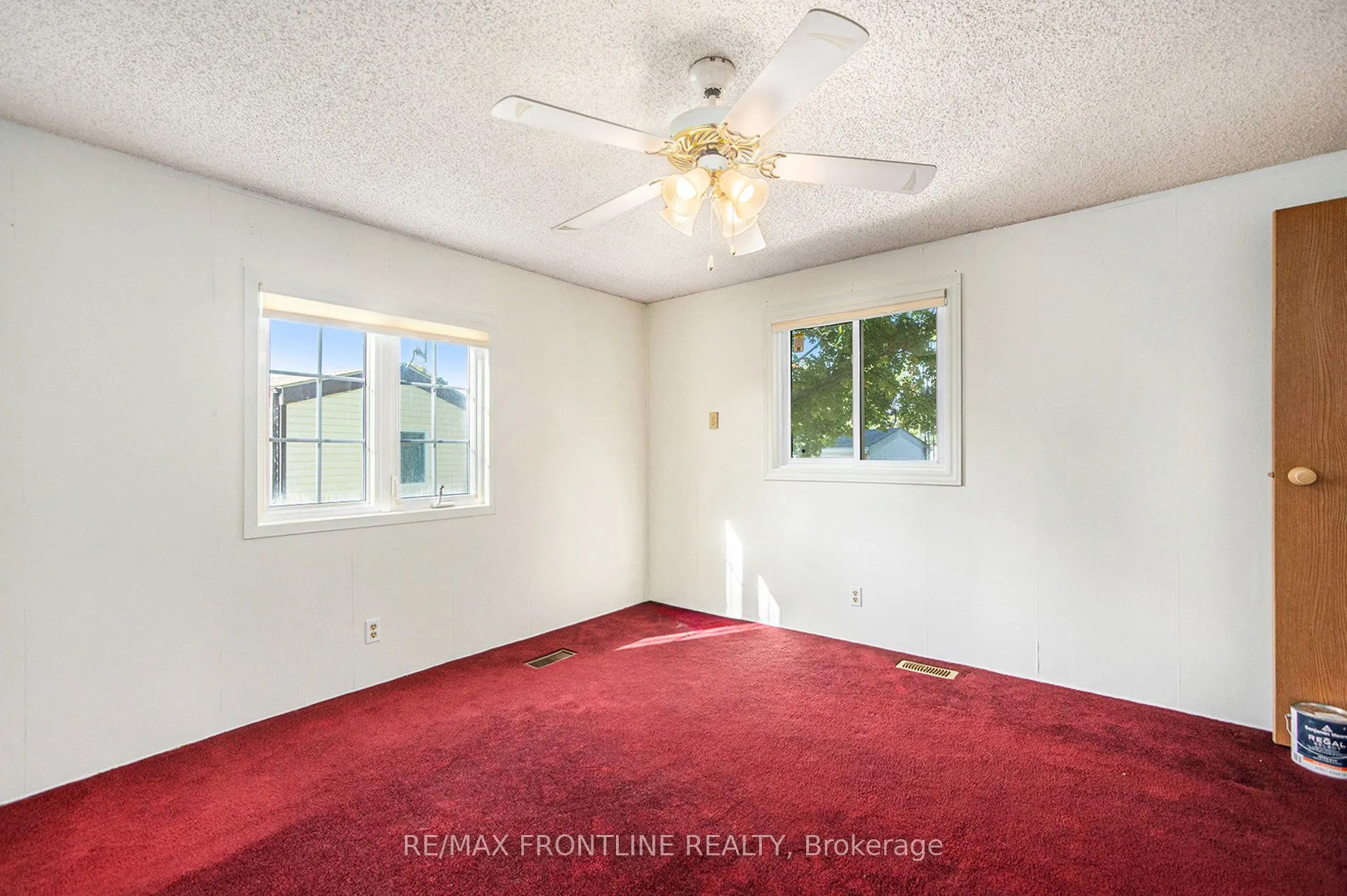 313 Acacia Road