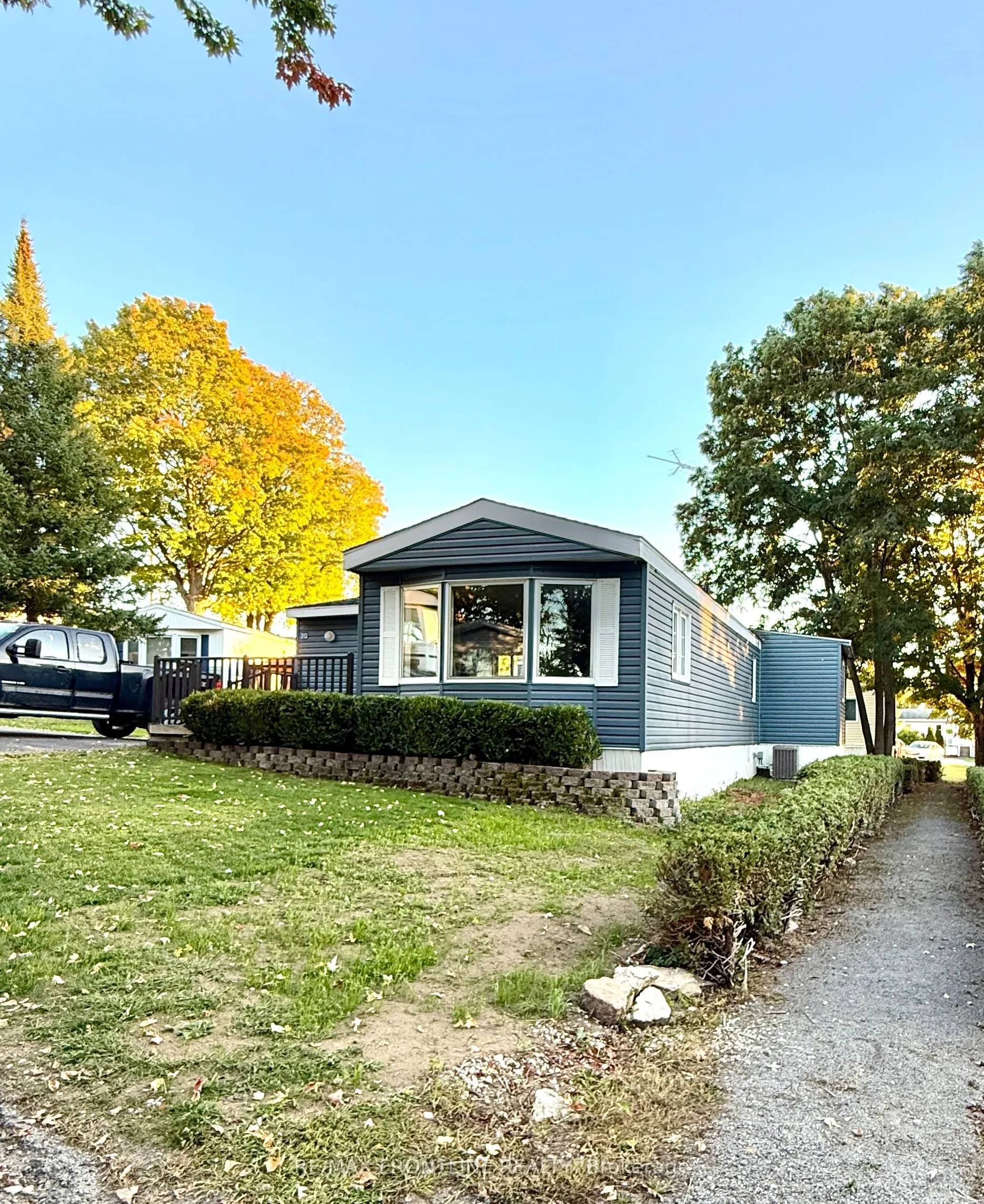 313 Acacia Road