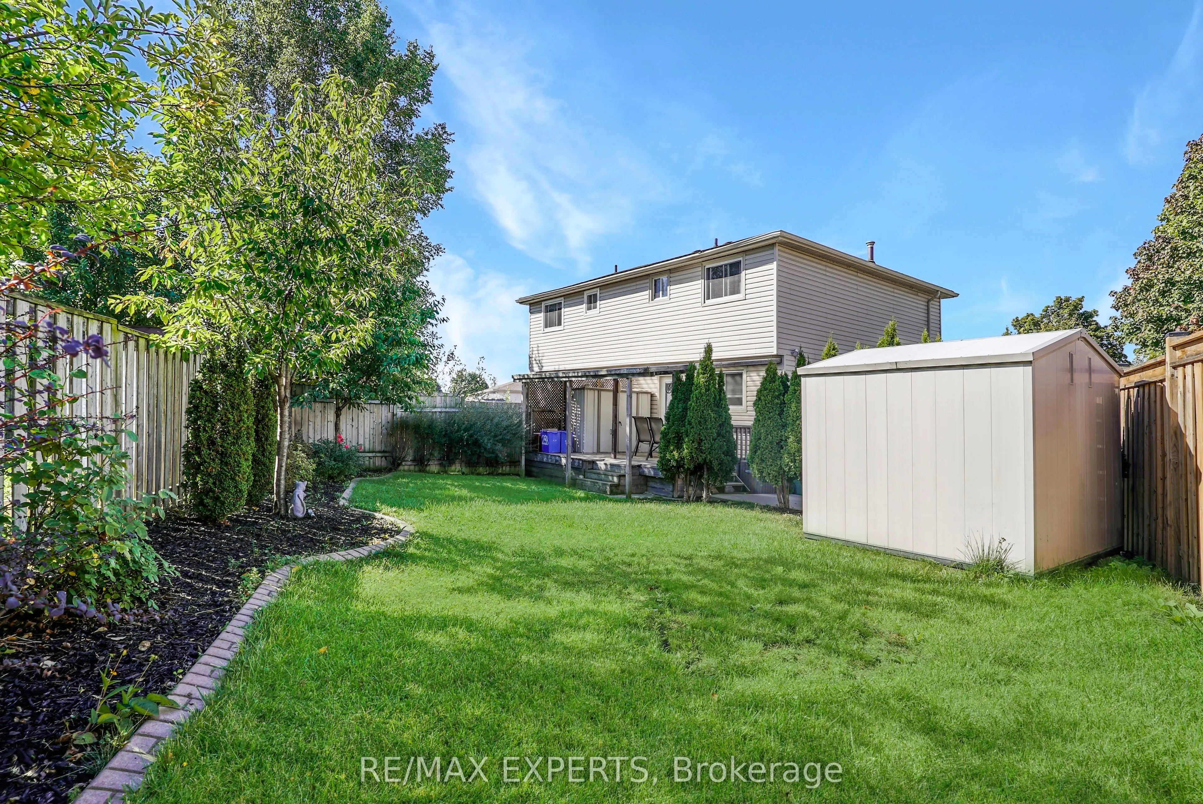 238 Lawnhurst Court