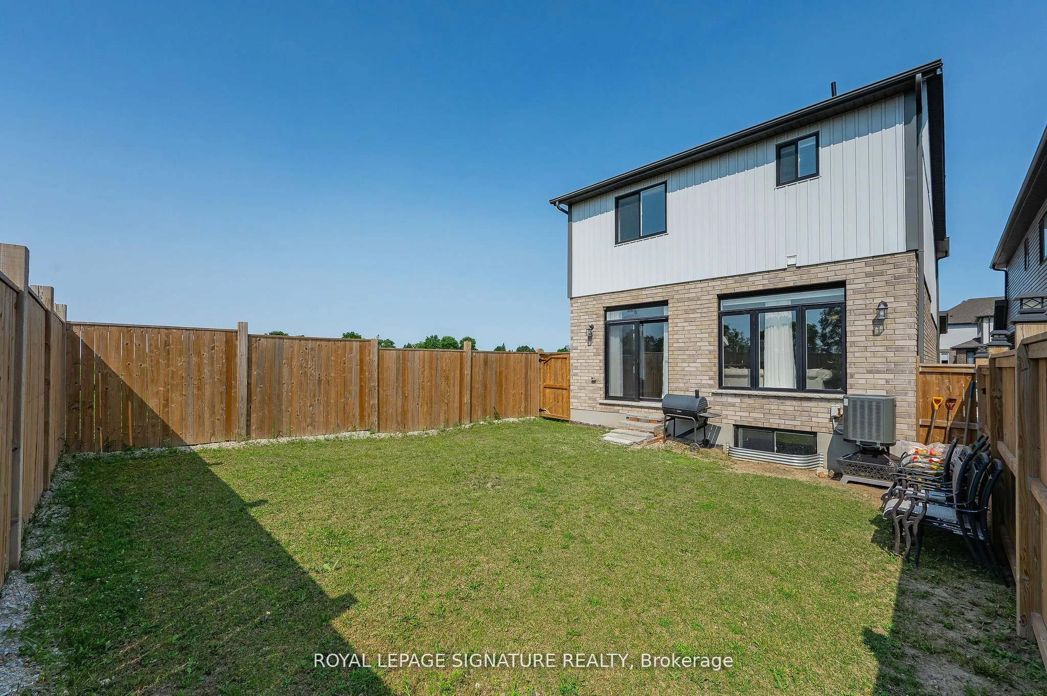 51 Macaulay Street