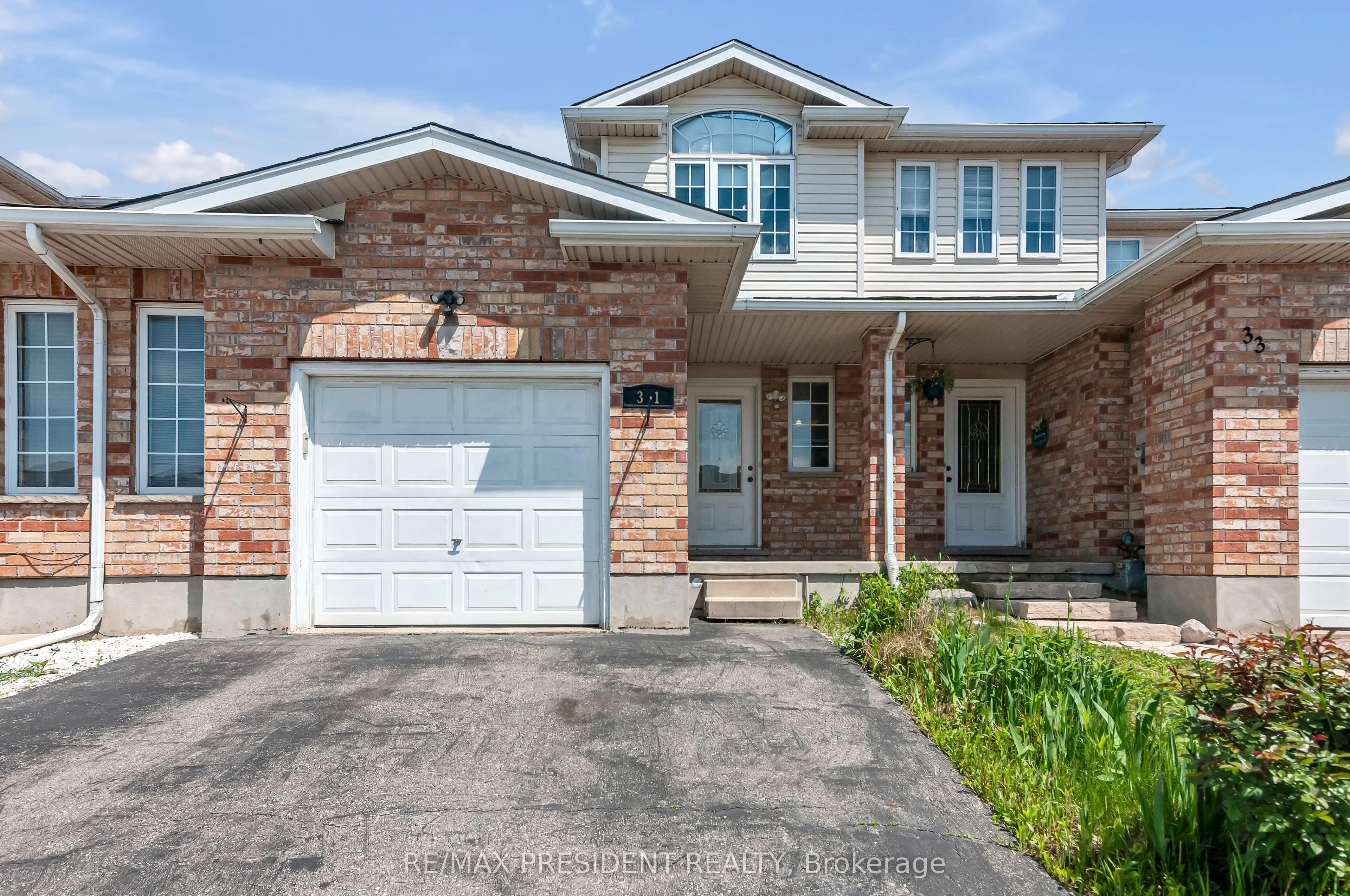 31 Chester Drive N