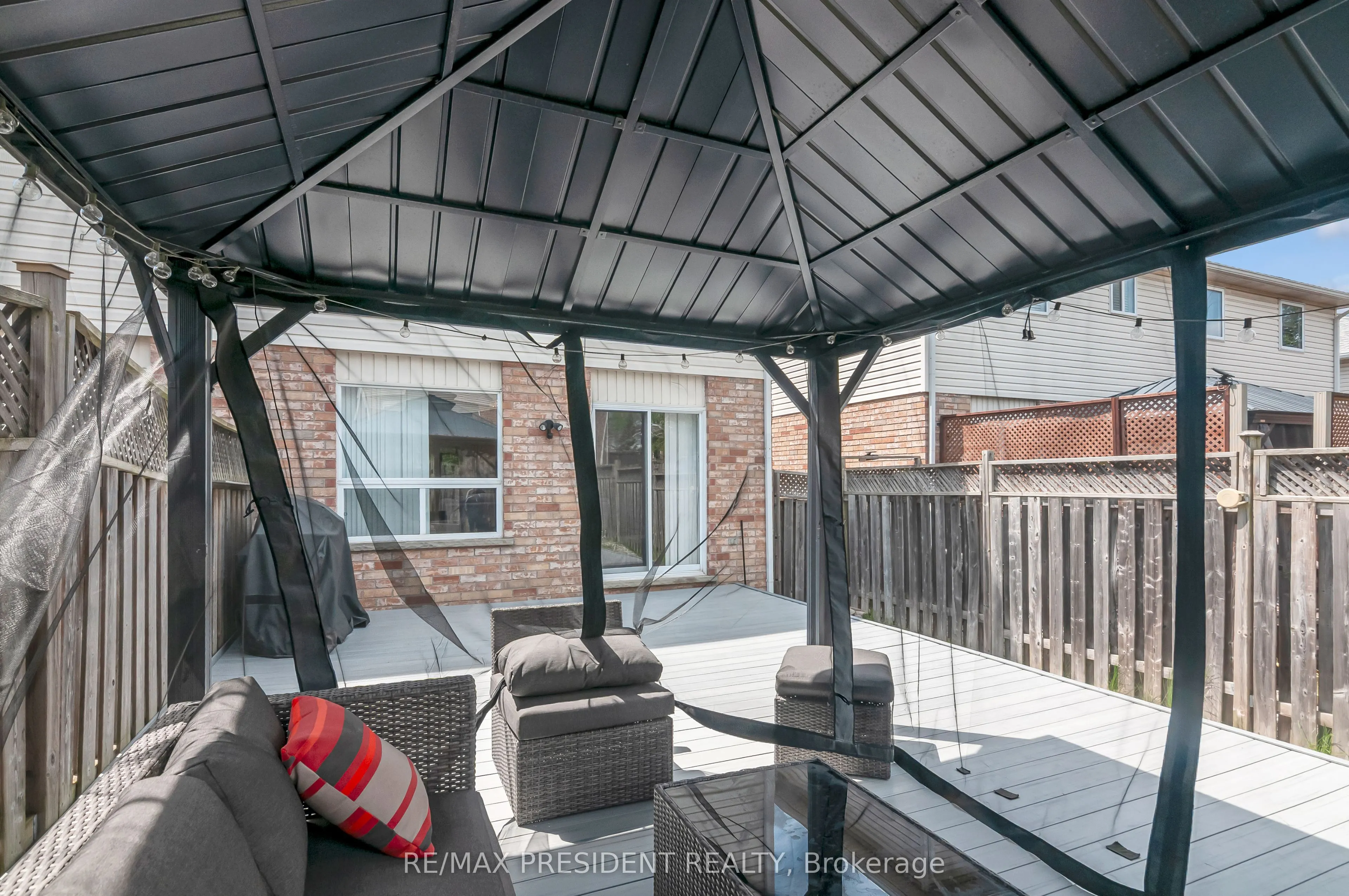 31 Chester Drive N