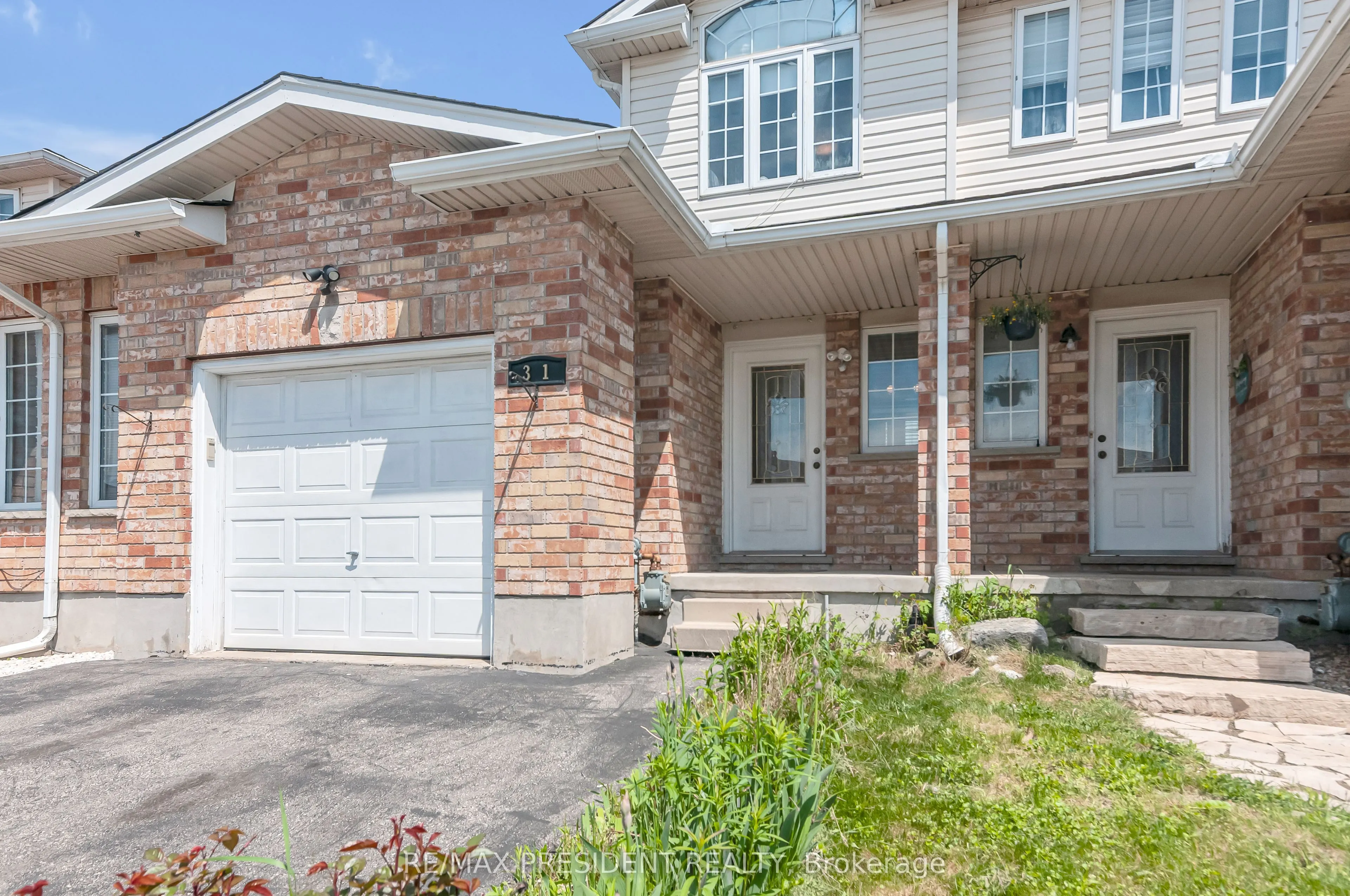 31 Chester Drive N