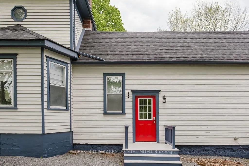 13435 Loyalist Parkway