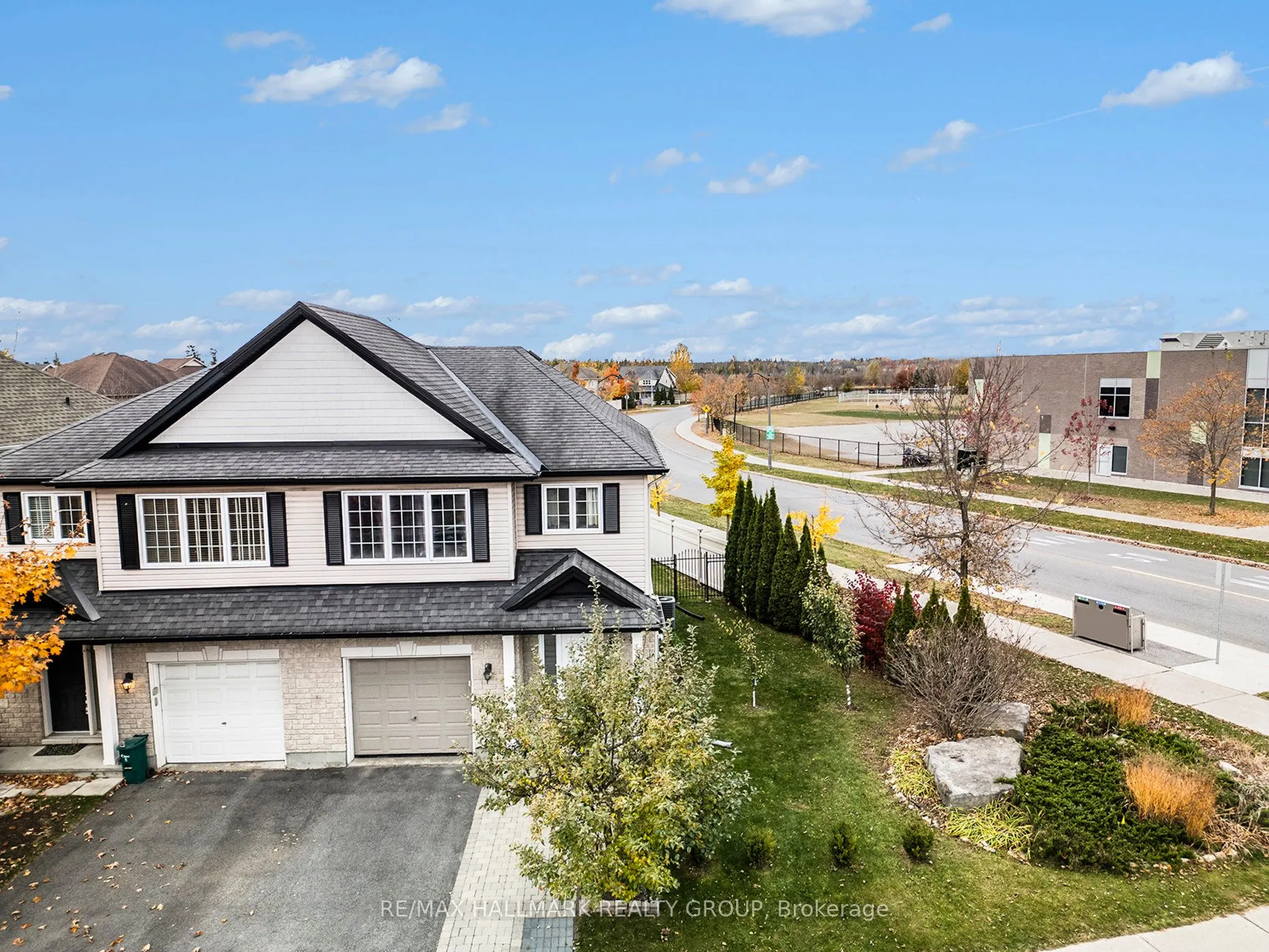 4220 KELLY FARM Drive