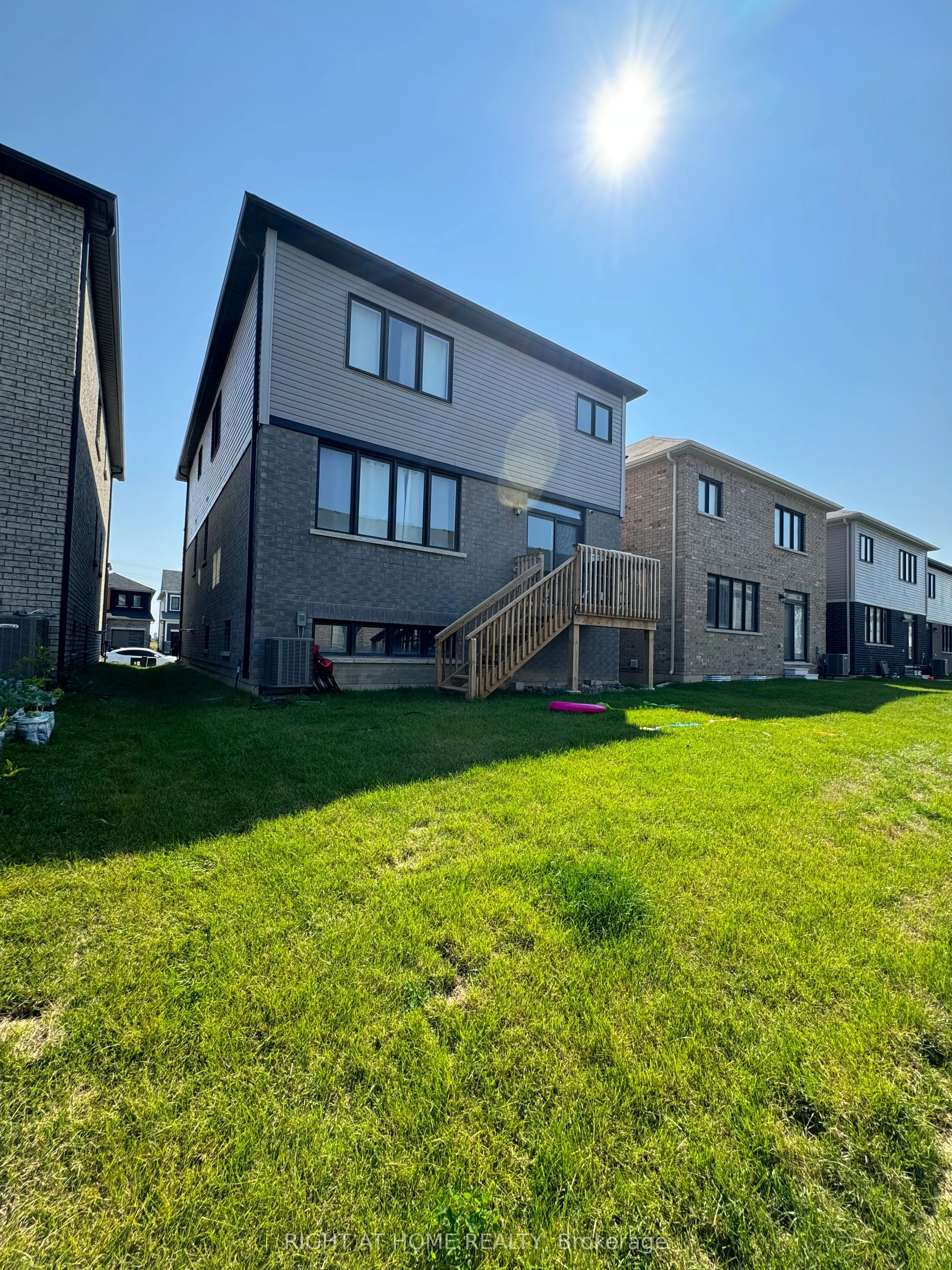 409 Barker Parkway
