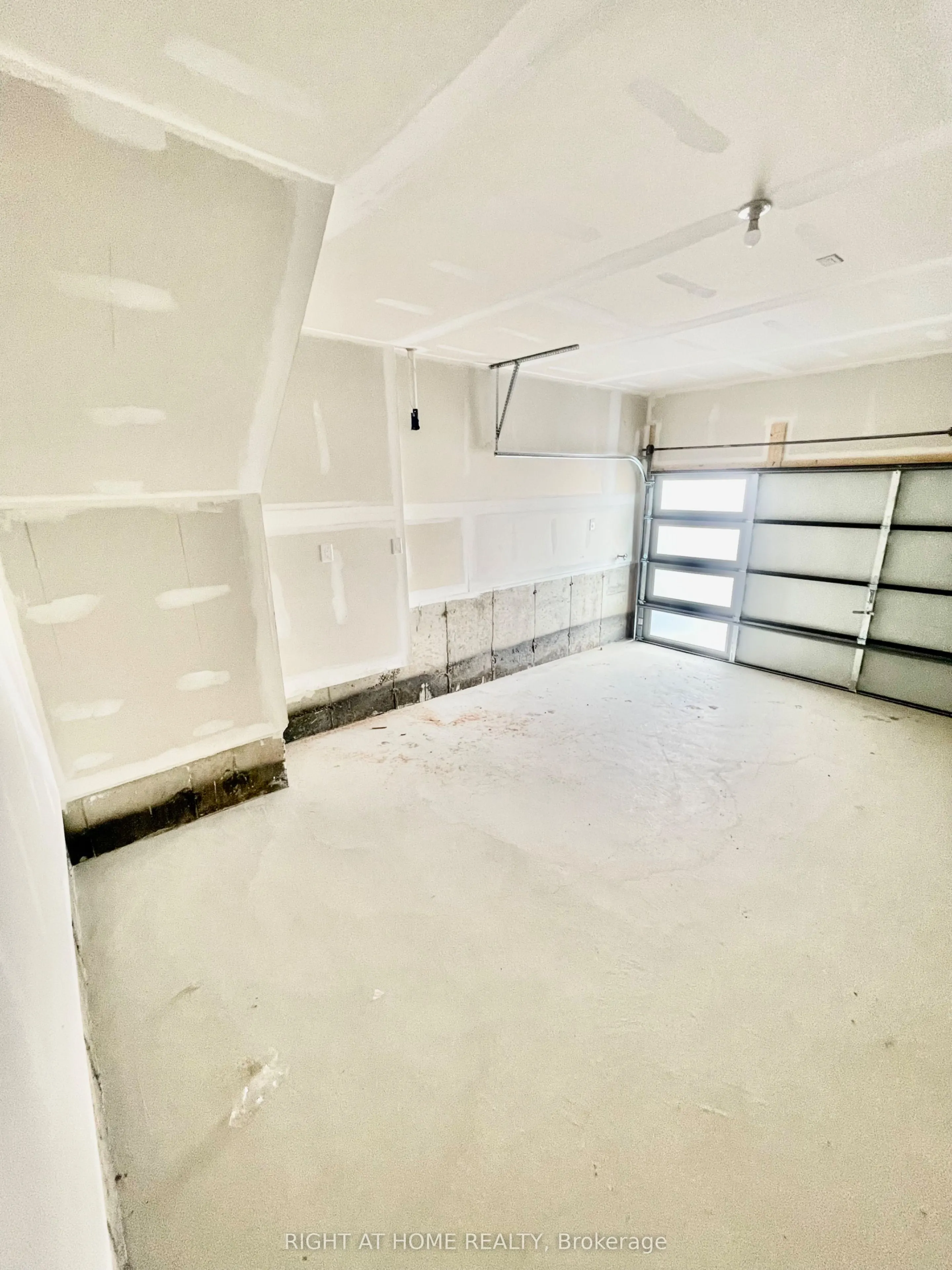 409 Barker Parkway