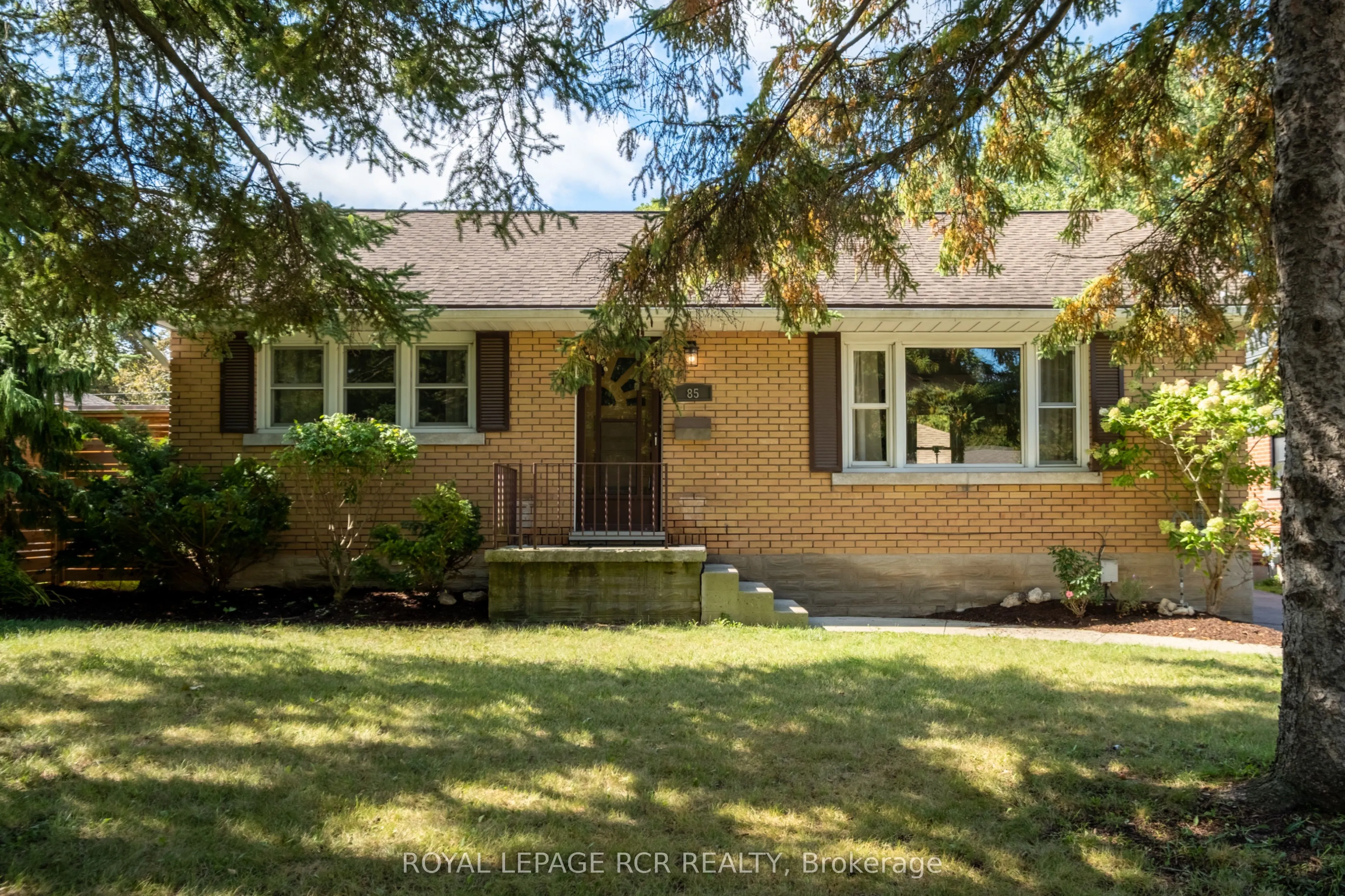 85 Ellis Crescent S
