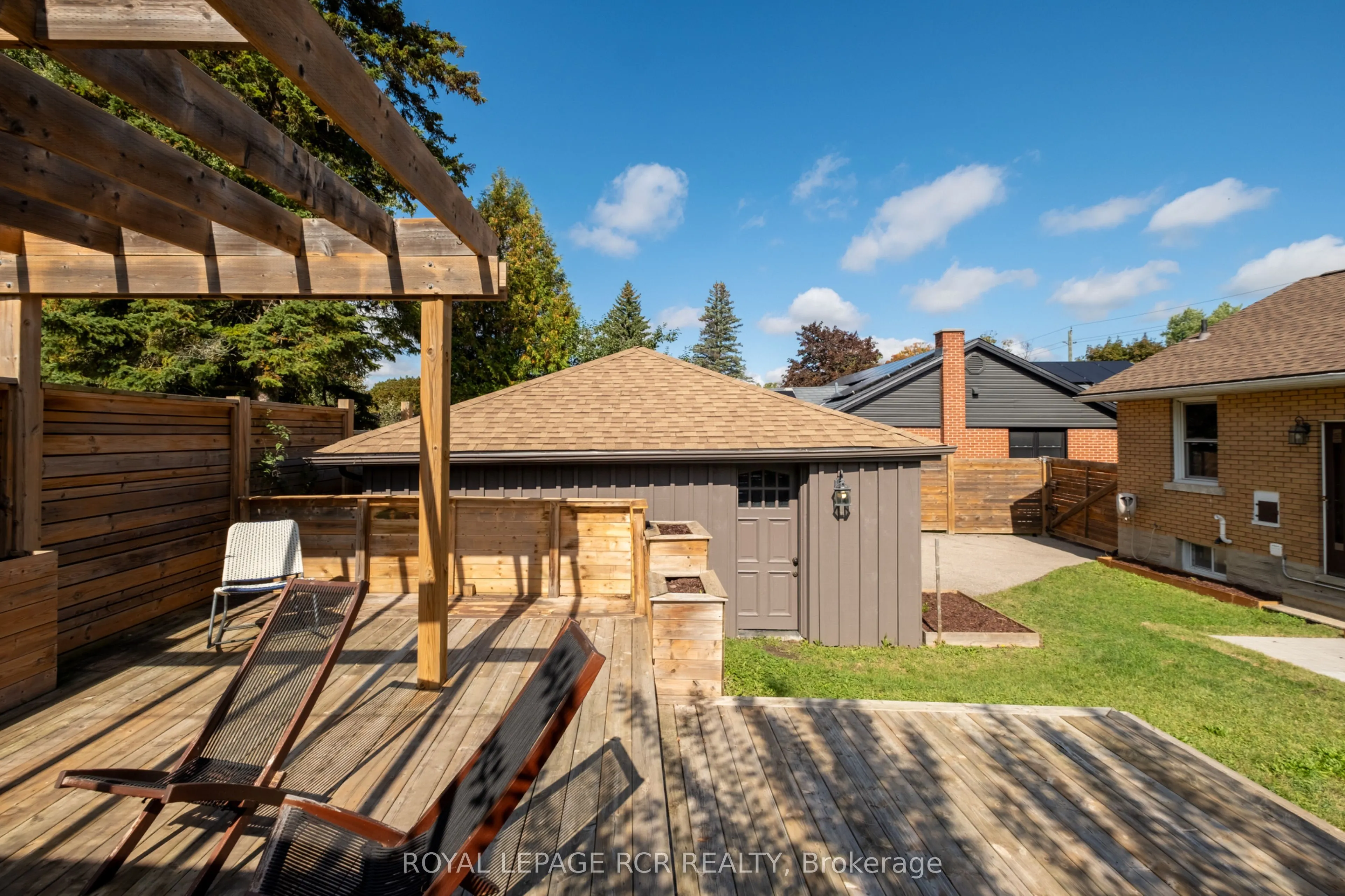 85 Ellis Crescent S