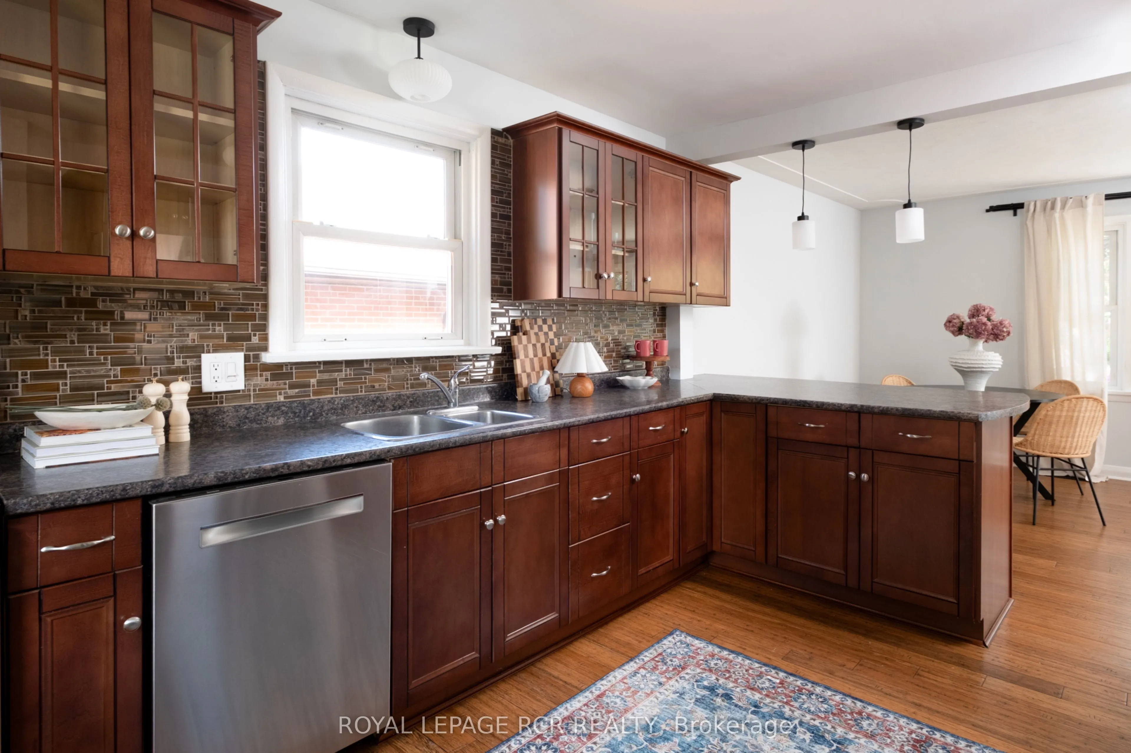 85 Ellis Crescent S
