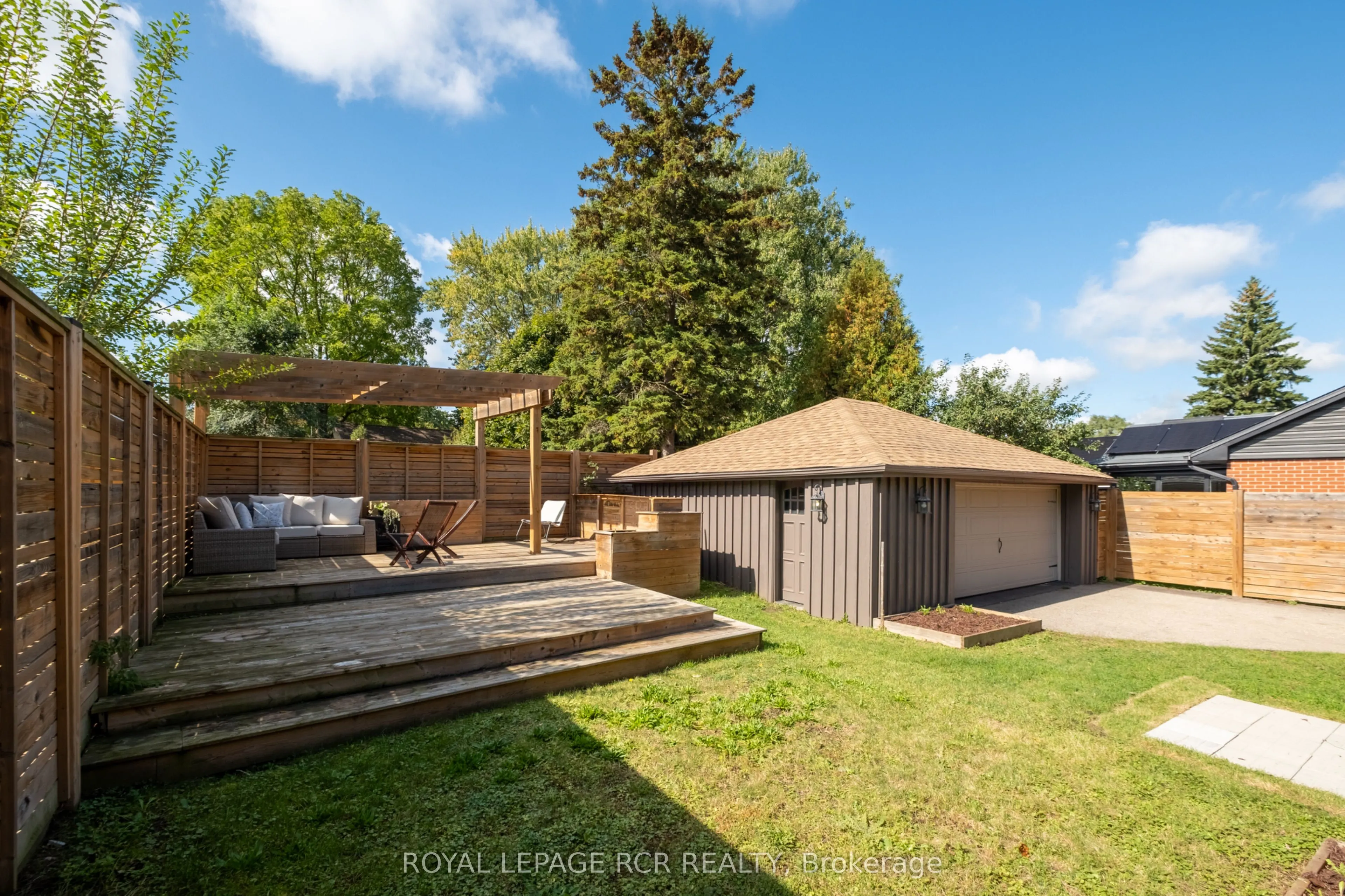 85 Ellis Crescent S