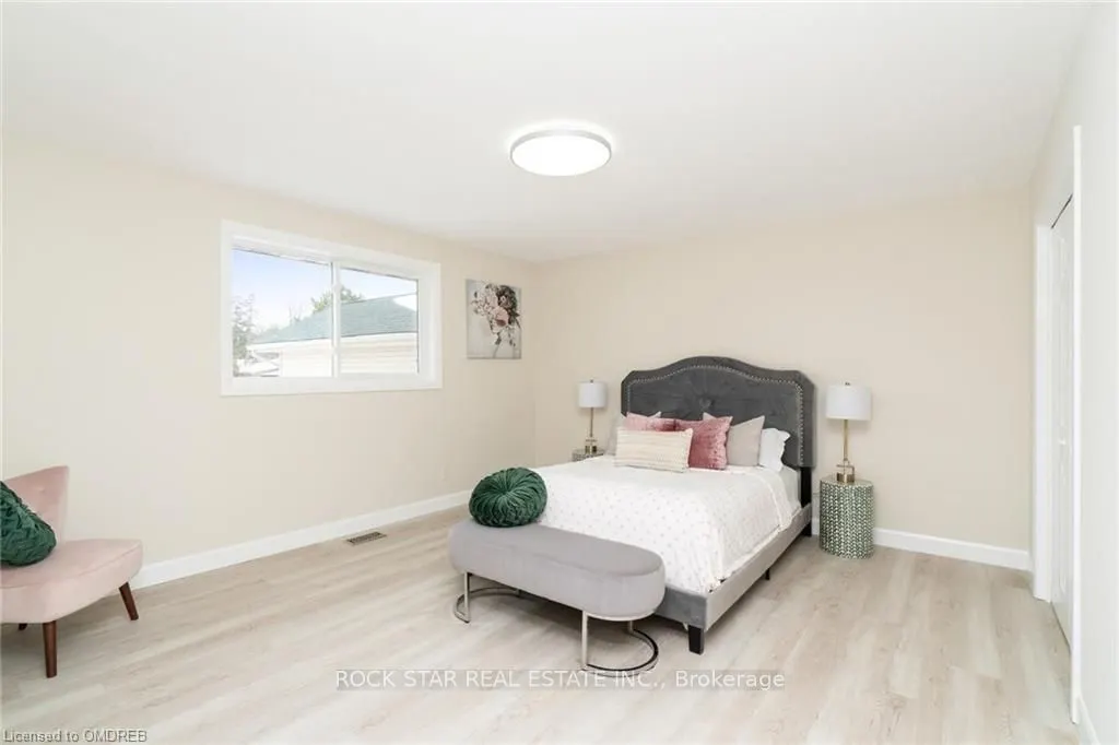 136 Grand Street, #Main Fl