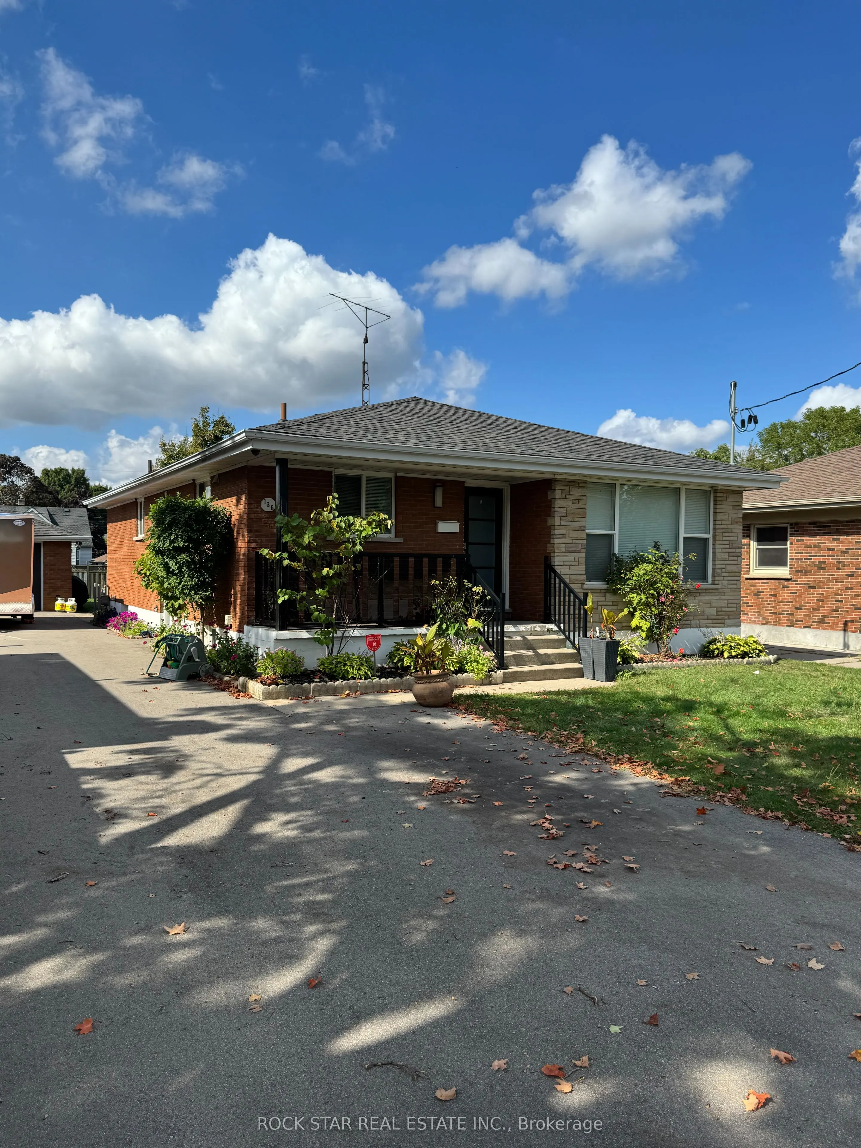 136 Grand Street, #Main Fl