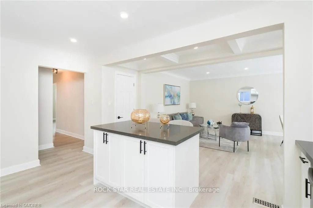 136 Grand Street, #Main Fl