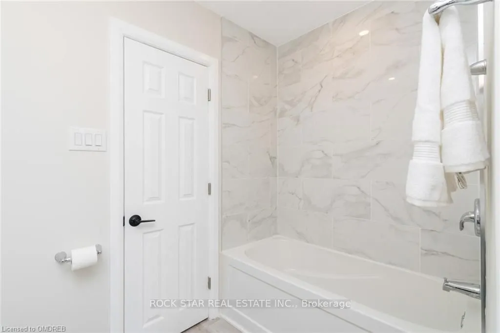 136 Grand Street, #Main Fl