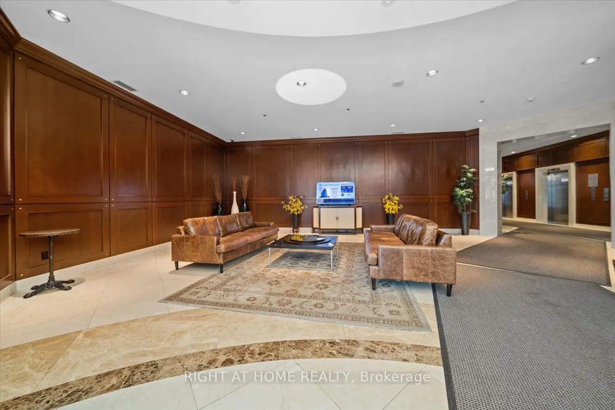 234 RIDEAU Street, #2010