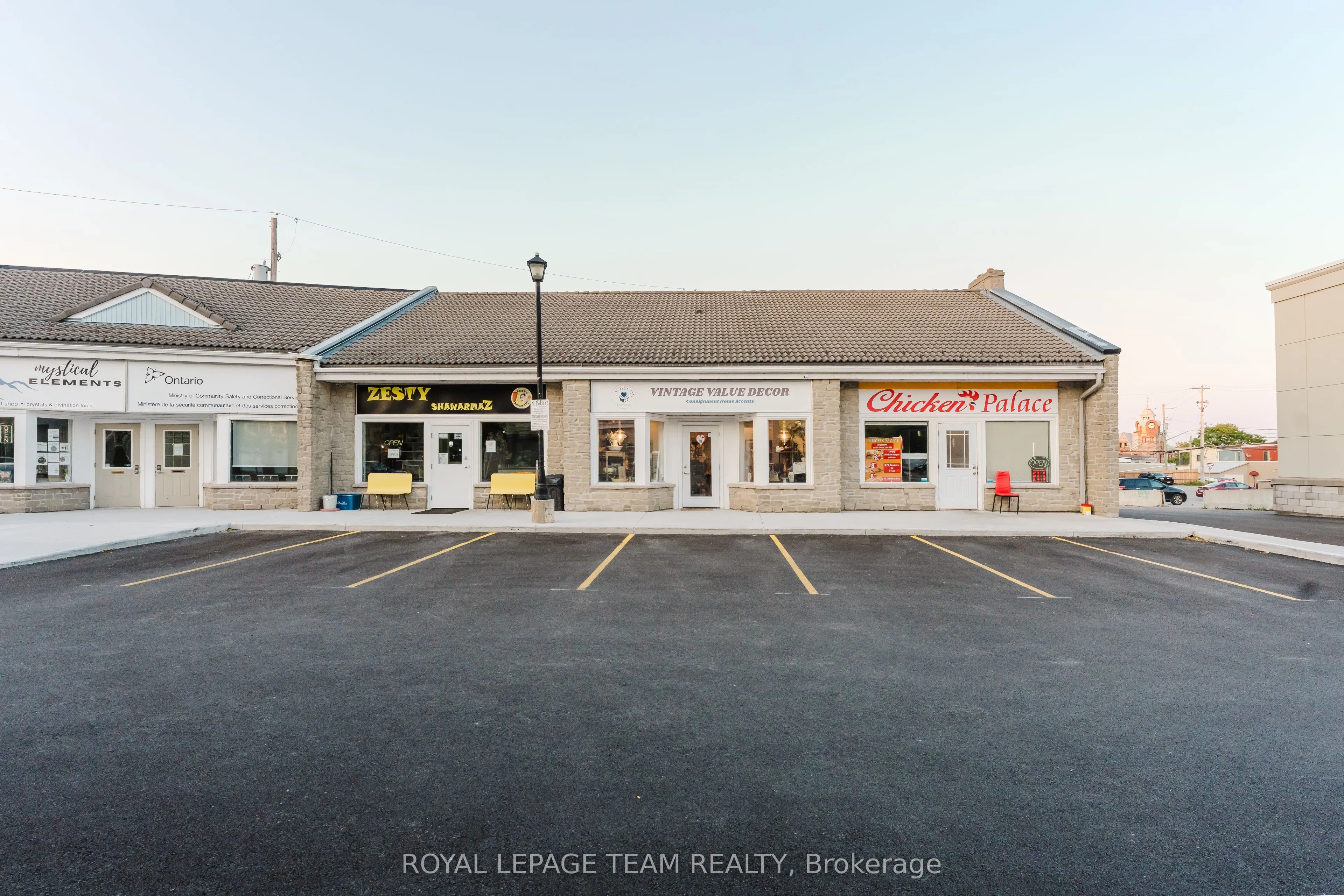 75 Elgin Street W, #Unit 7