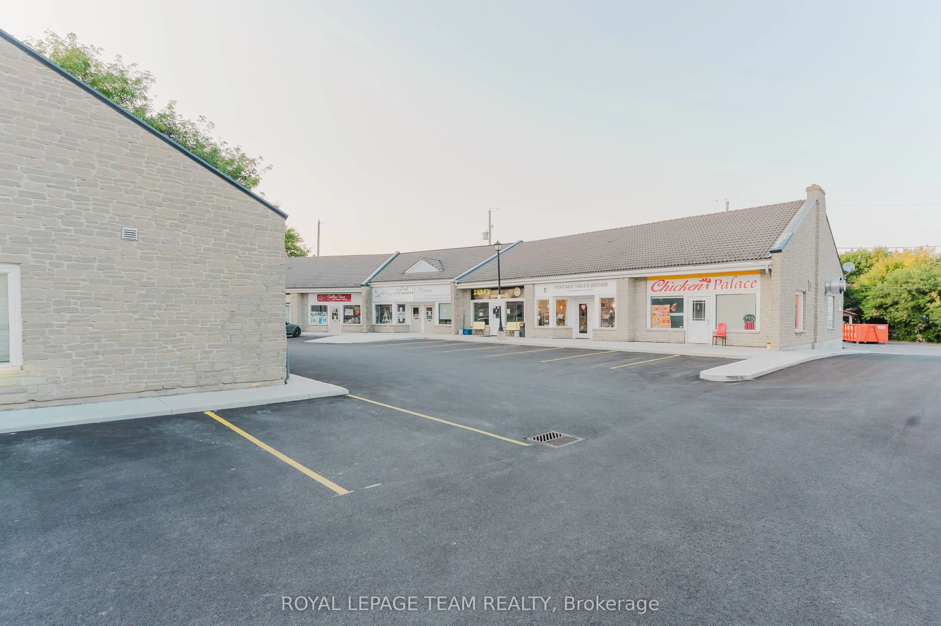 75 Elgin Street W, #Unit 7